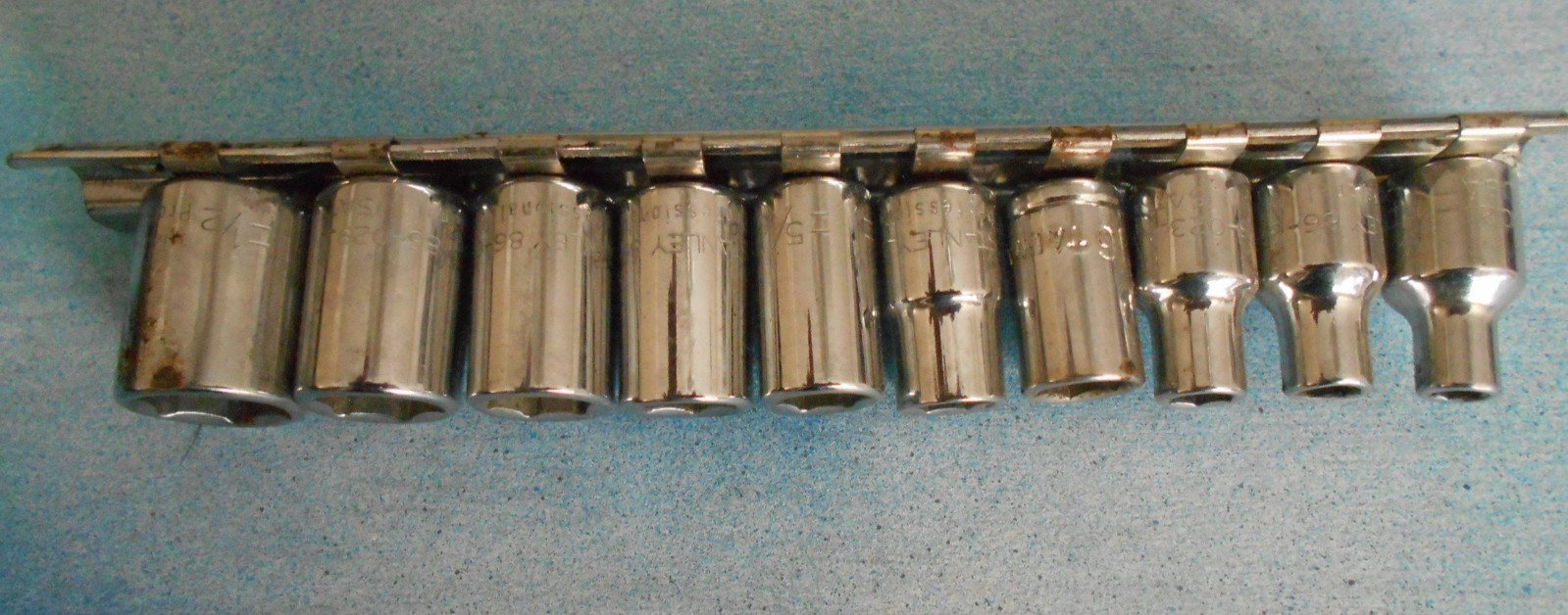 SAE STANLEY SOCKET WRENCH SET. 10 PIECES 1/4″ DRIVE 5/32″ TO 1/2″-