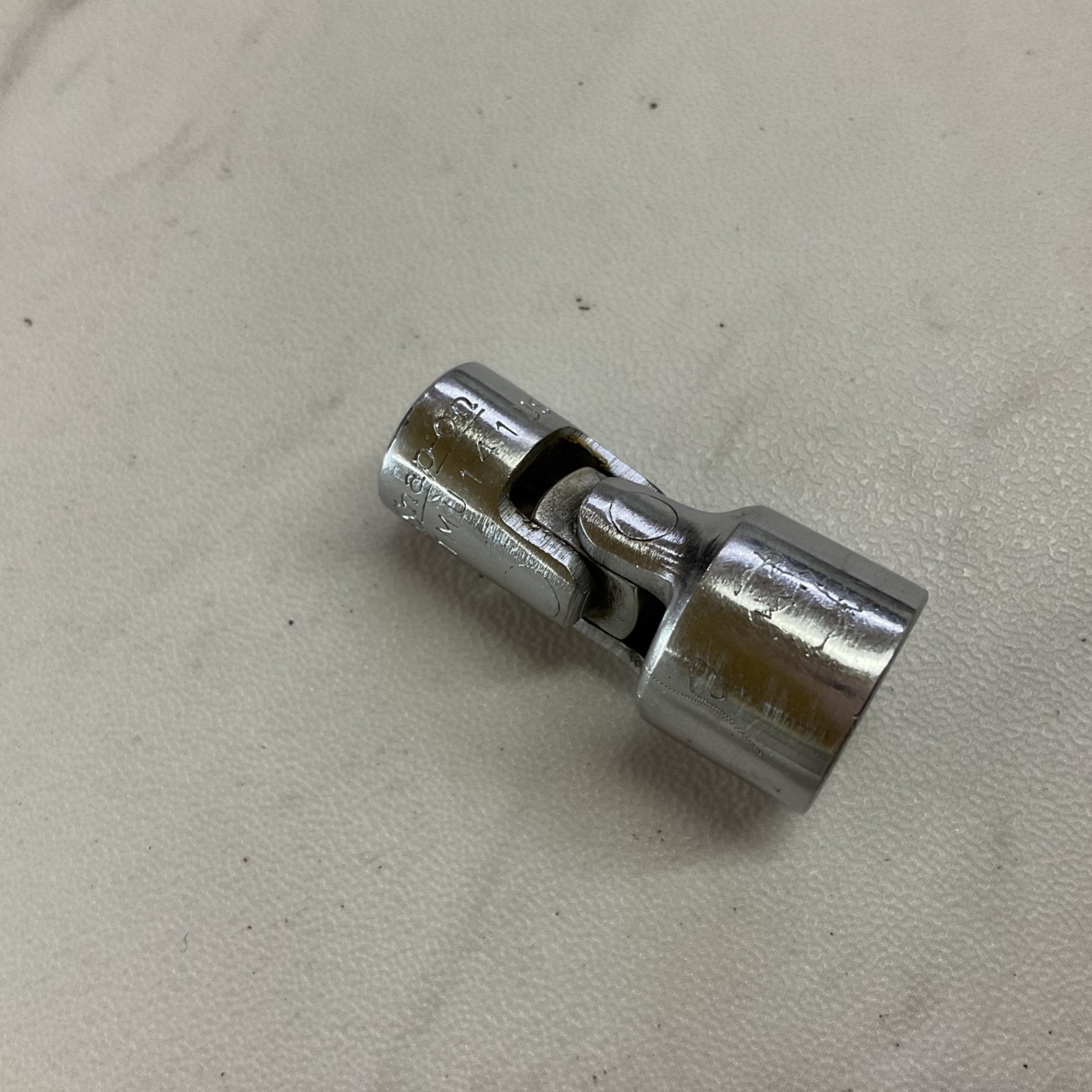 Snap-on TMU141 7/16″ Universal Swivel Socket 1/4″ Drive 12-Point USA SHIPS FREE