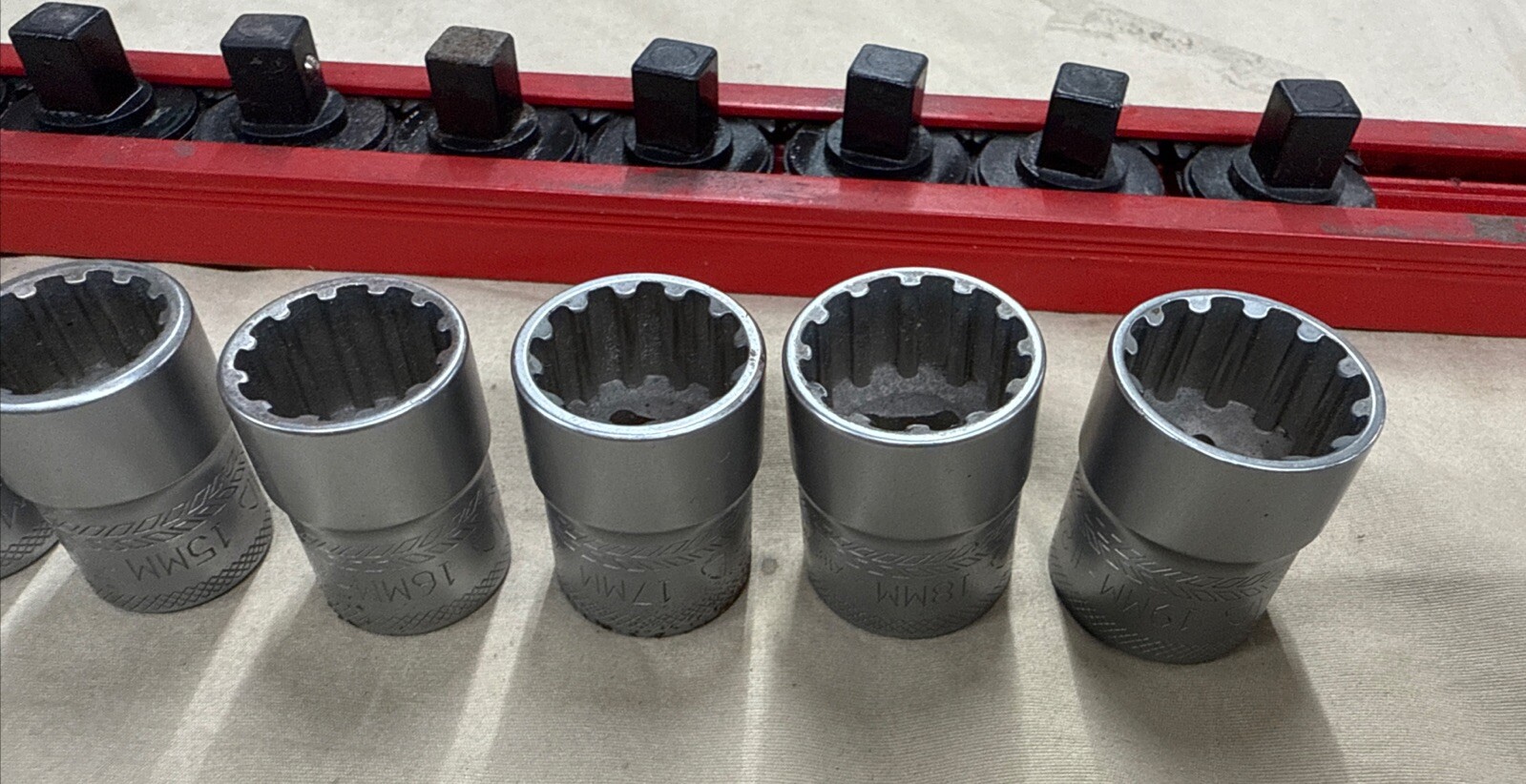 MAC Tools SPLINE Hex Metric 8mm-19mm 3/8″ DR Set Lot Socket Shallow Spherical