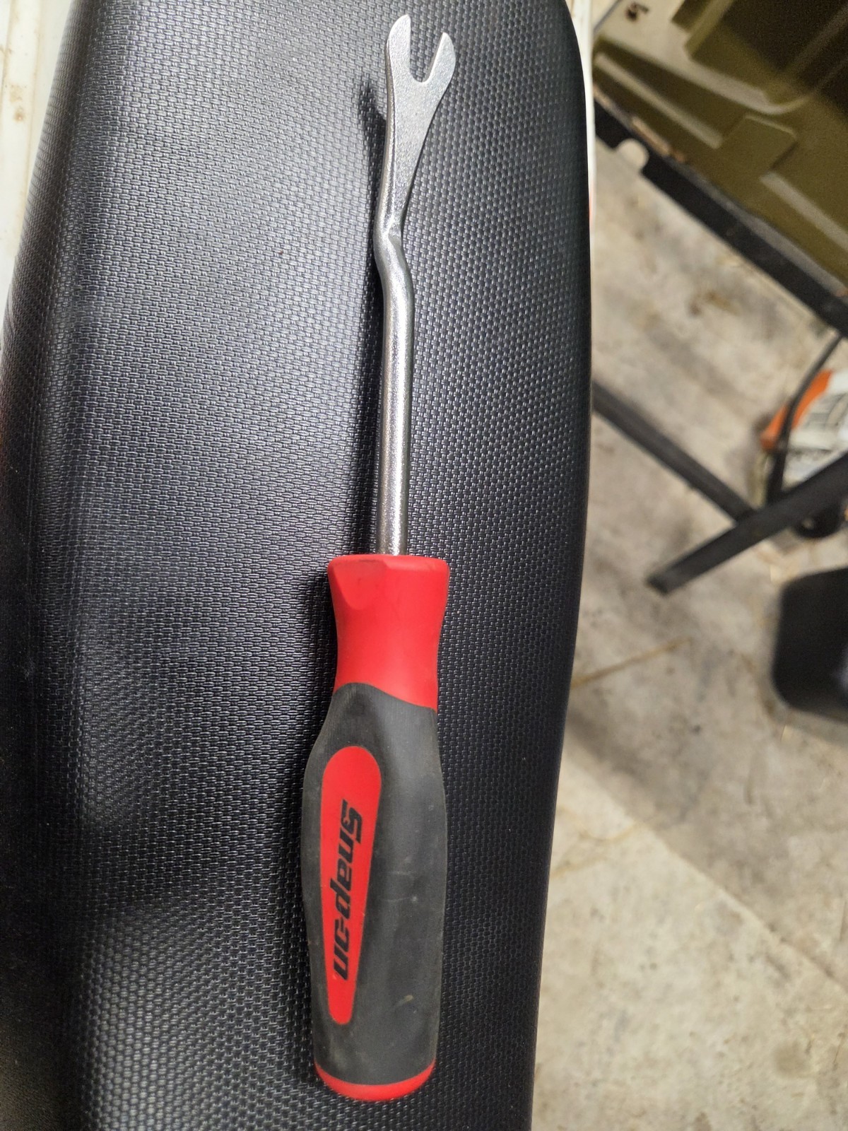 Snap-On Trim Pad Removal Tool ASG185BR *RED* Soft Grip Handle Tool