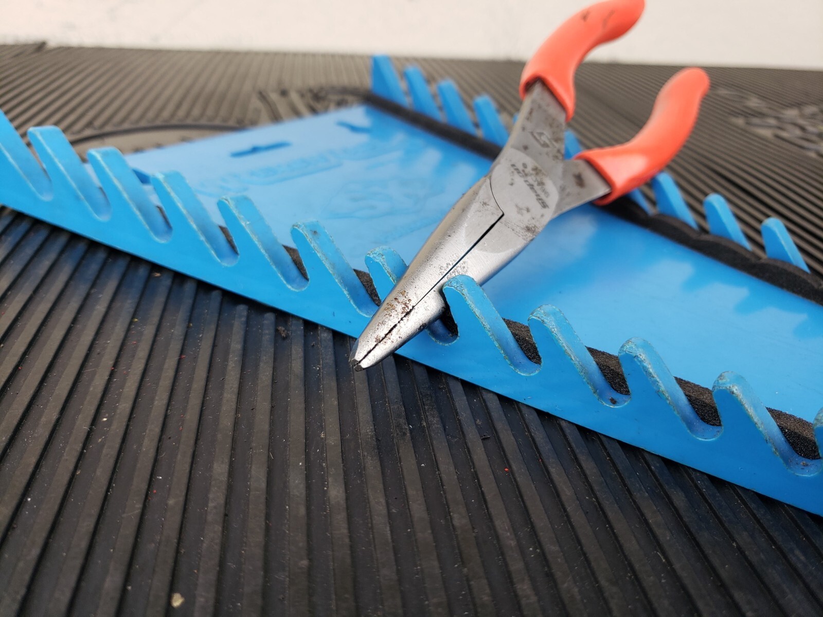 #be486 Snap On 96ACF – Talon Grip™ ORANGE NEEDLE Nose Pliers