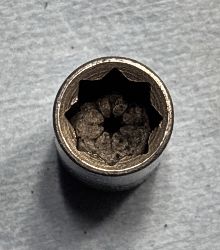 Vintage M-410 Snap-on 9/32 drive Midget socket 8 Point 5/16″ – 1933 date marking