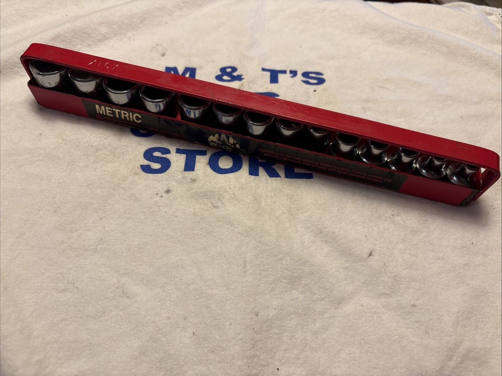 Mac Tools USA 3/8″ Drive 6pt 14pc Metric Chrome Socket Set 6mm-19mm SXM146TR