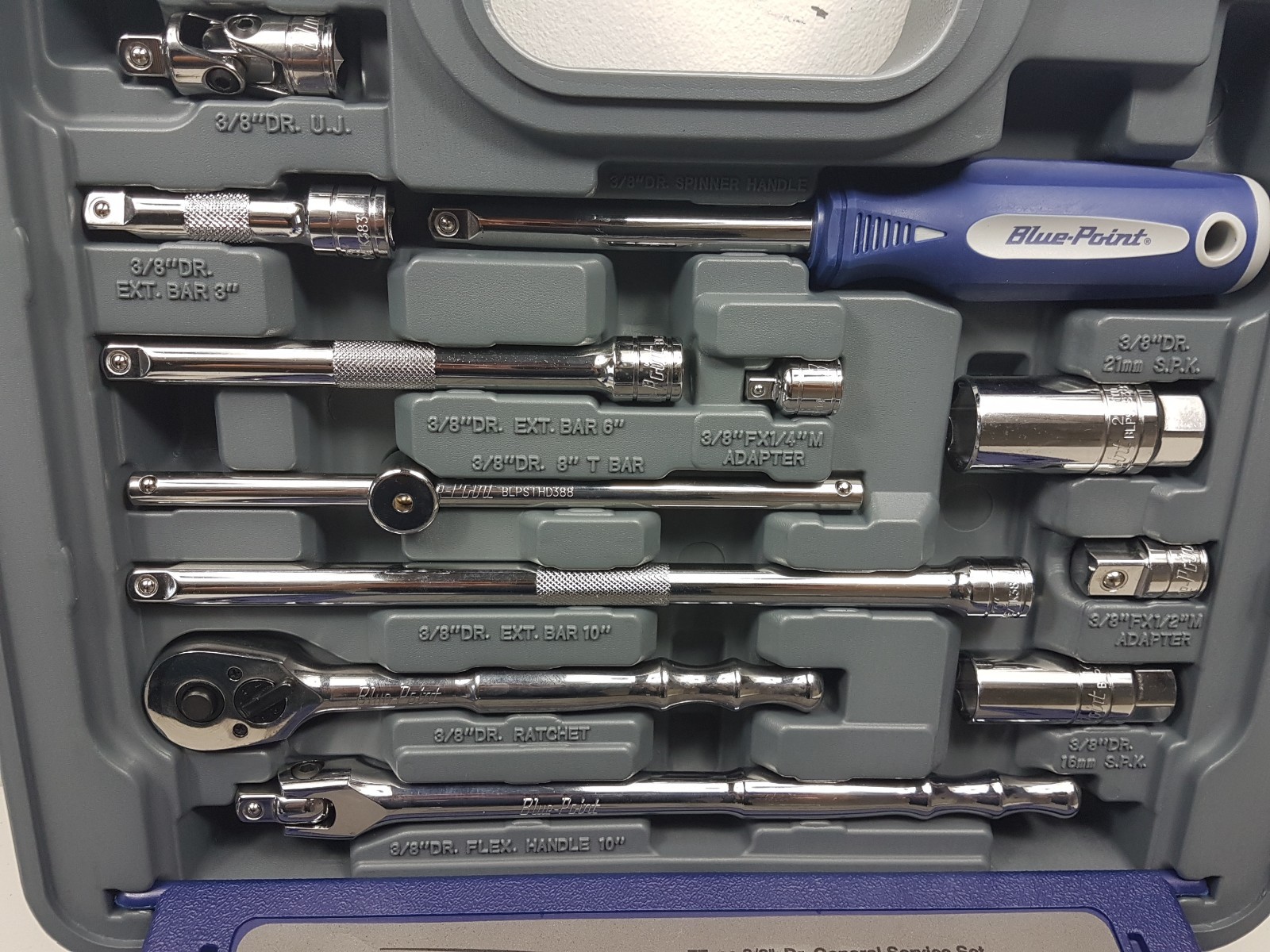 Blue Point 77pc 3/8″ Socket Set – As sold by Snap On.