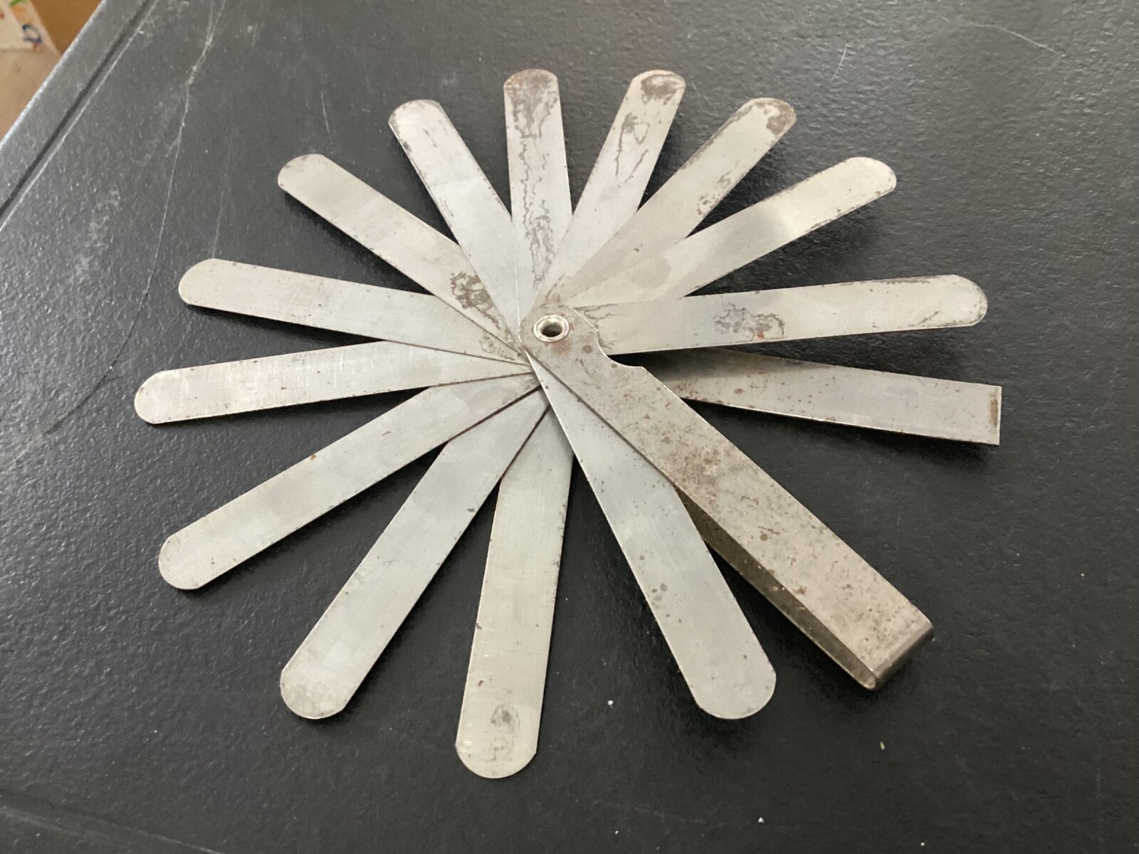 Filler Guage Set (12) Measurment Blades and 3″ Ruler