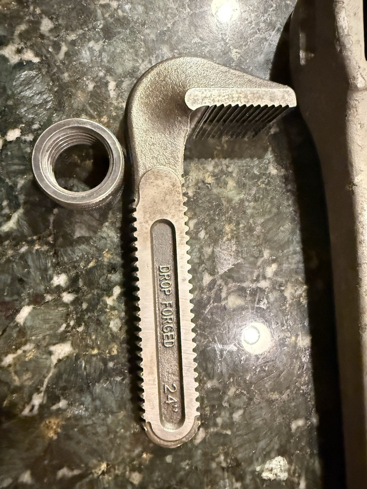 WESTWARD 1XJZ9 24” Aluminum Heavy Duty Pipe Wrench I Beam 3” Serrated Jaw Offset