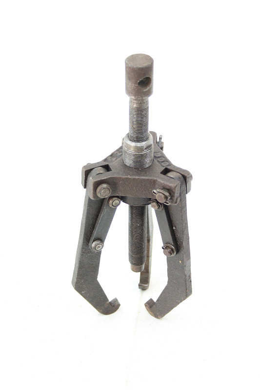 Oldtimer Vintage 3 Arm Puller With Lockable Mechanism