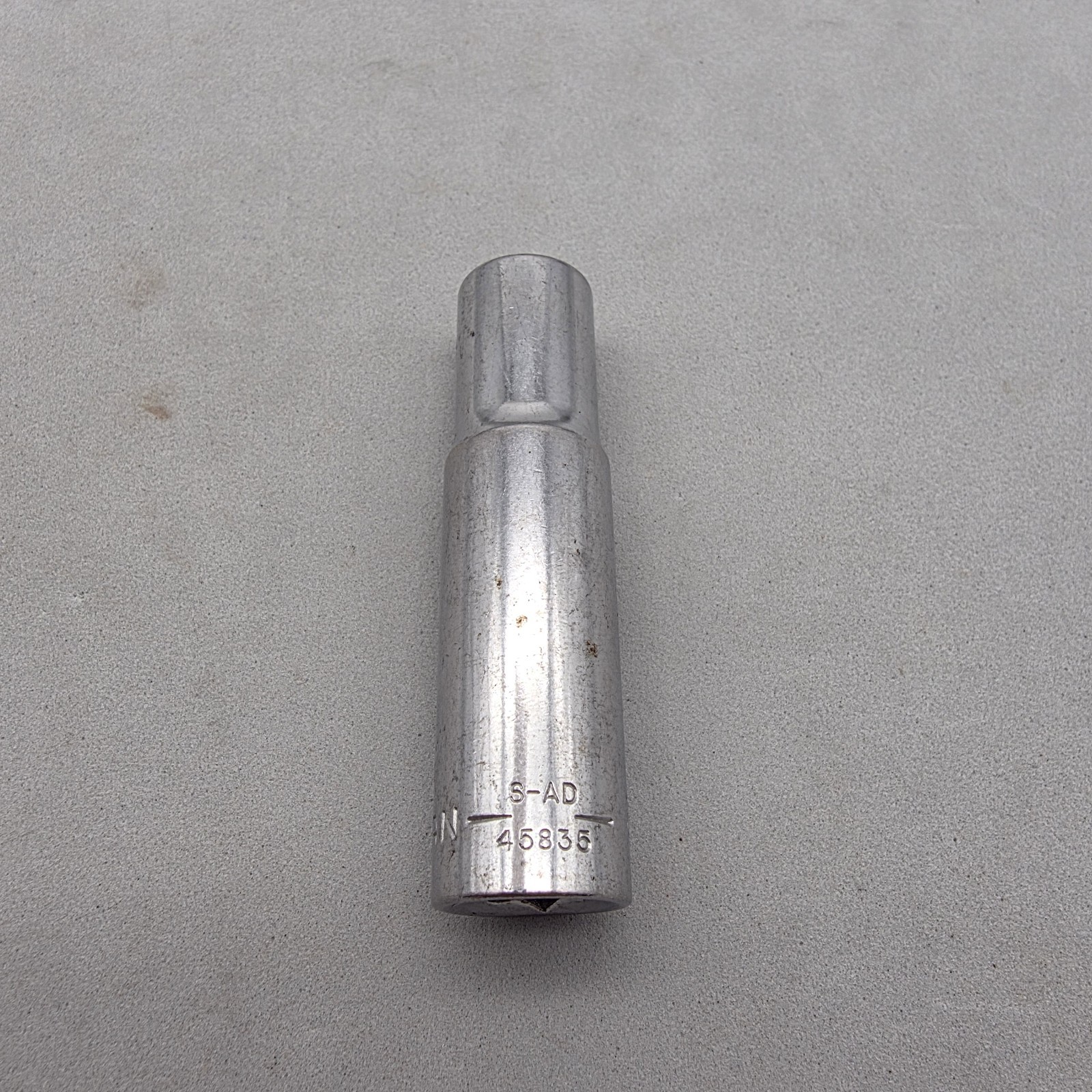 Craftsman Tools 45835 3/8″ 6pt 3/8″ Drive Deep Socket