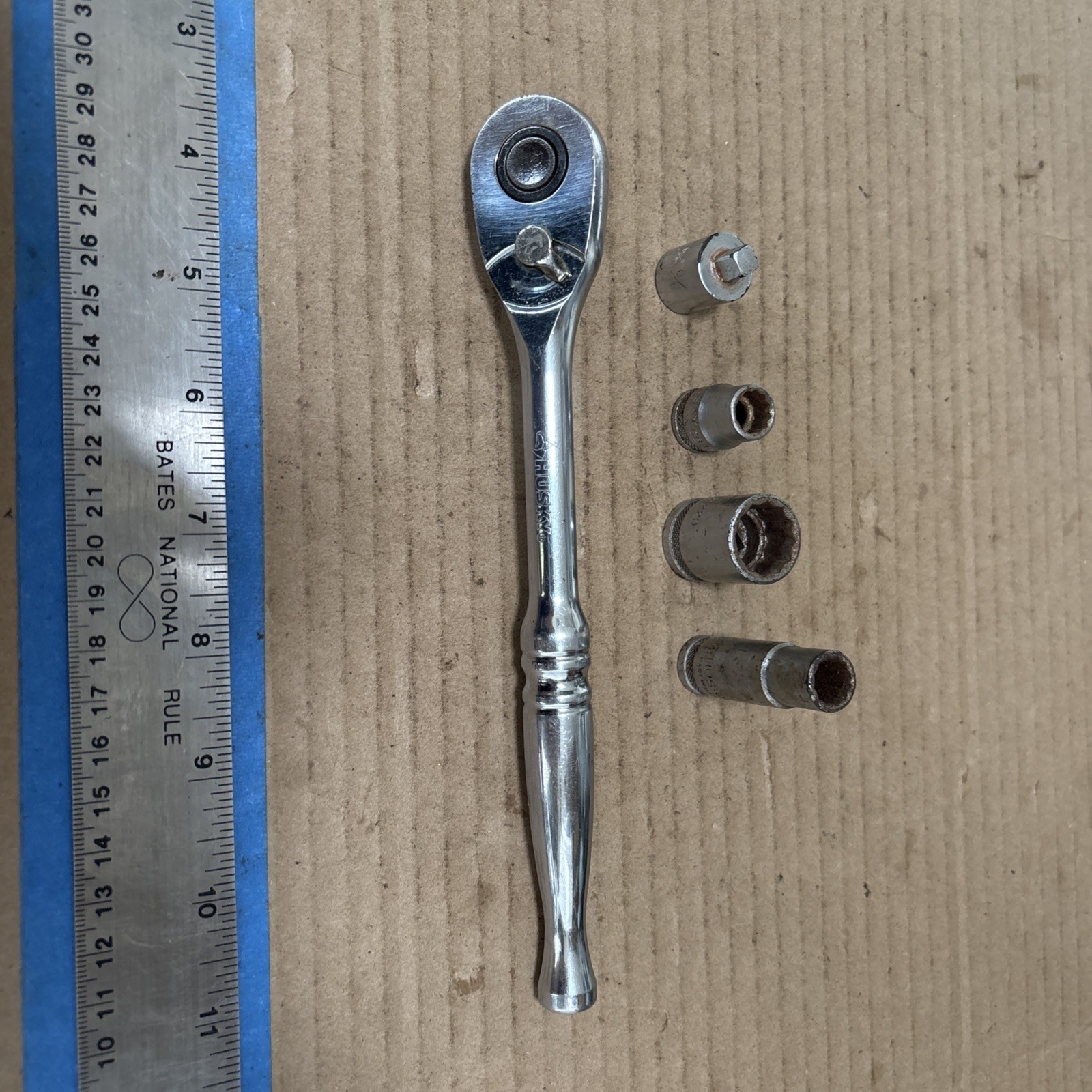 Husky 3/8″ Drive Full Polish 72 Tooth Ratchet & Vtg USA Sockets & 3/8to1/4 Adpt.