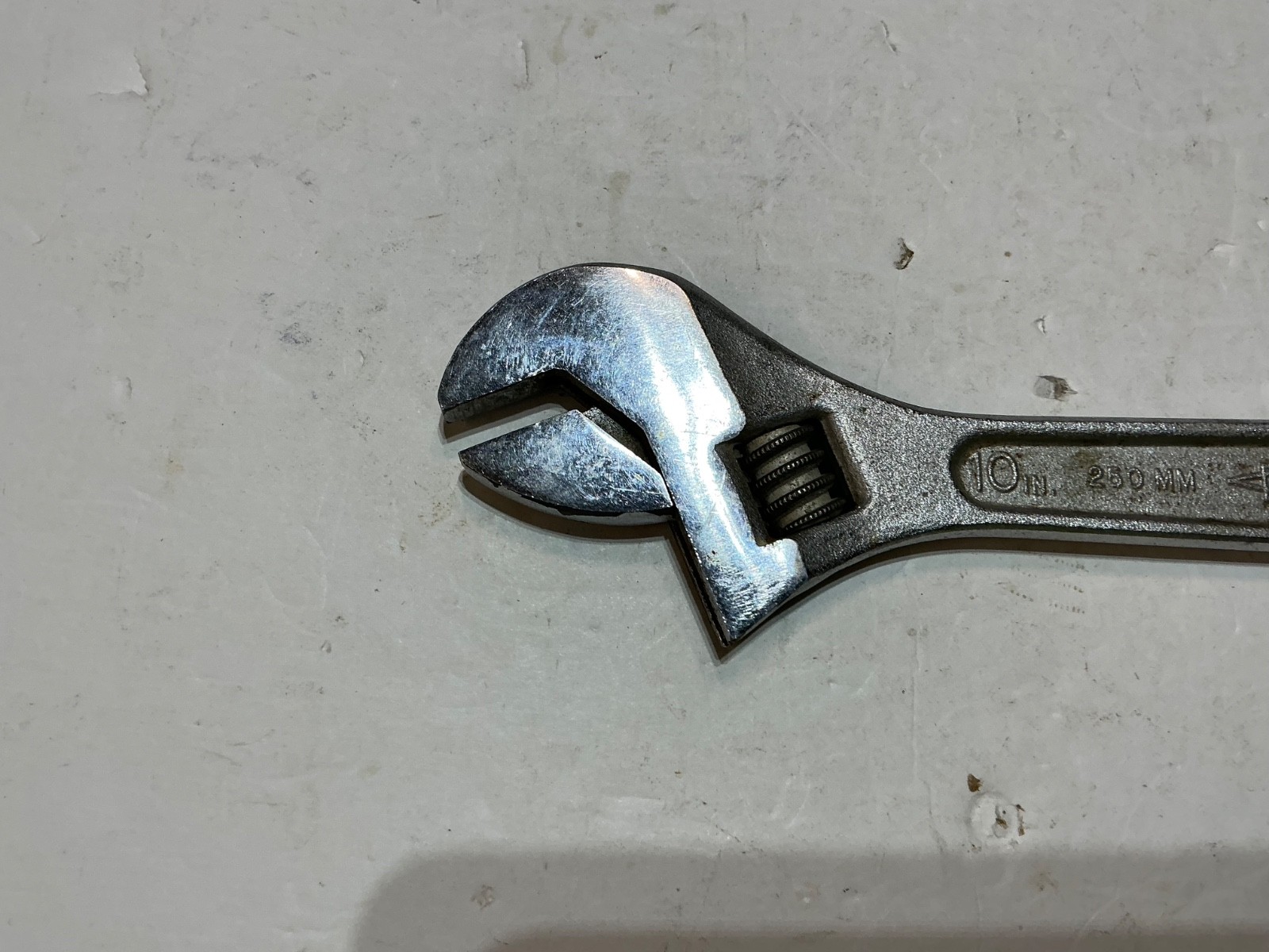 Diamond Tools USA 10″ Inch 250mm Adjustable Wrench Vintage Chrome Finish