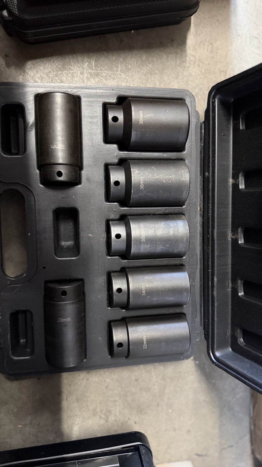 Pittsburgh Automotive Metric Front Wheel Drive Axle Lock-Nut Socket Set 7. 62842