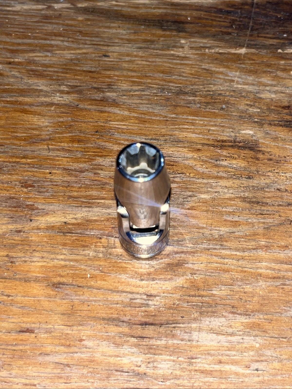 Snap-on Tools USA Inverted E TORX 3/8″ Drive E12 Chrome Swivel Socket FSE120