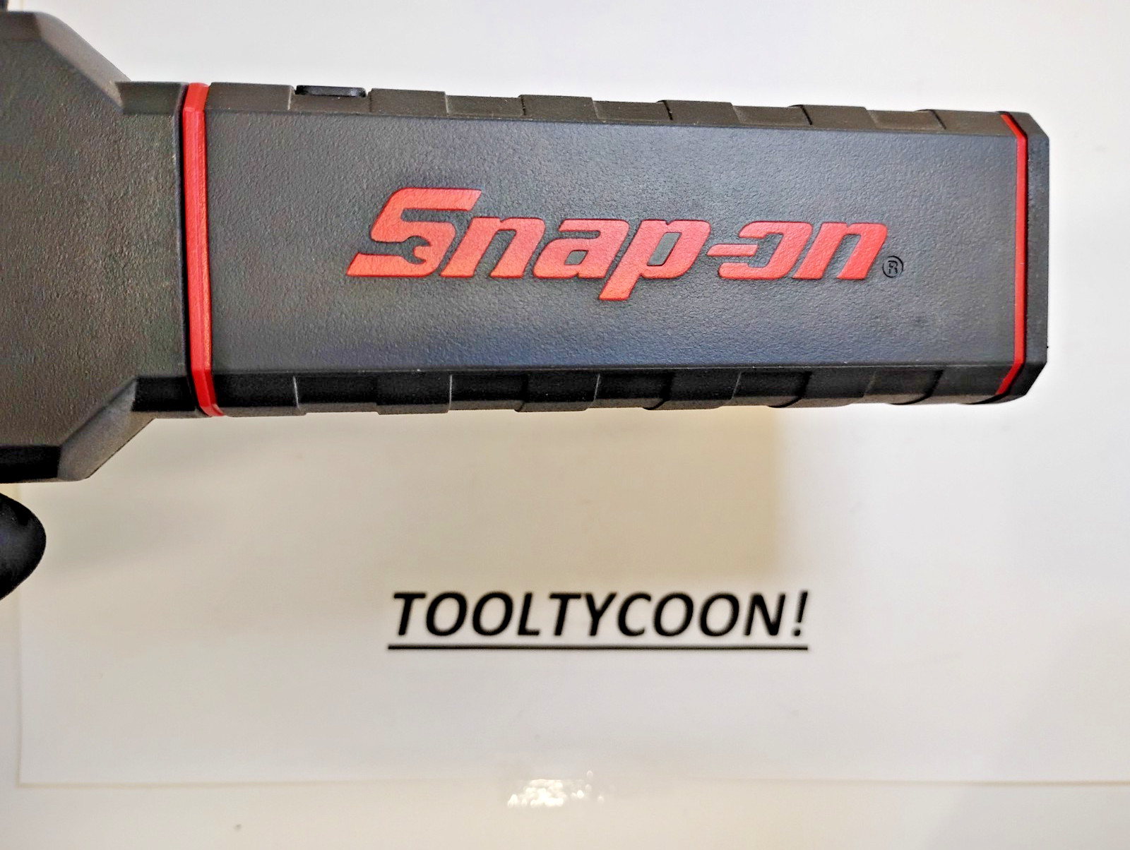 Snap-On Tools NEW ECARF052 Pivot Head 550 LUMEN AUTO FOCUS Rechargeable BLACK