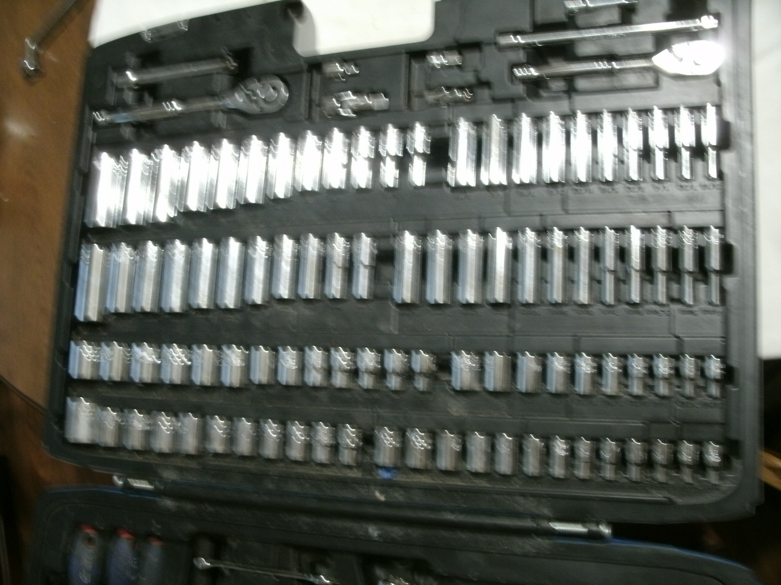 Expert 126pc 1/4″ & 3/8″ Drive Socket Wrench Tool Screwdriver Set E034835