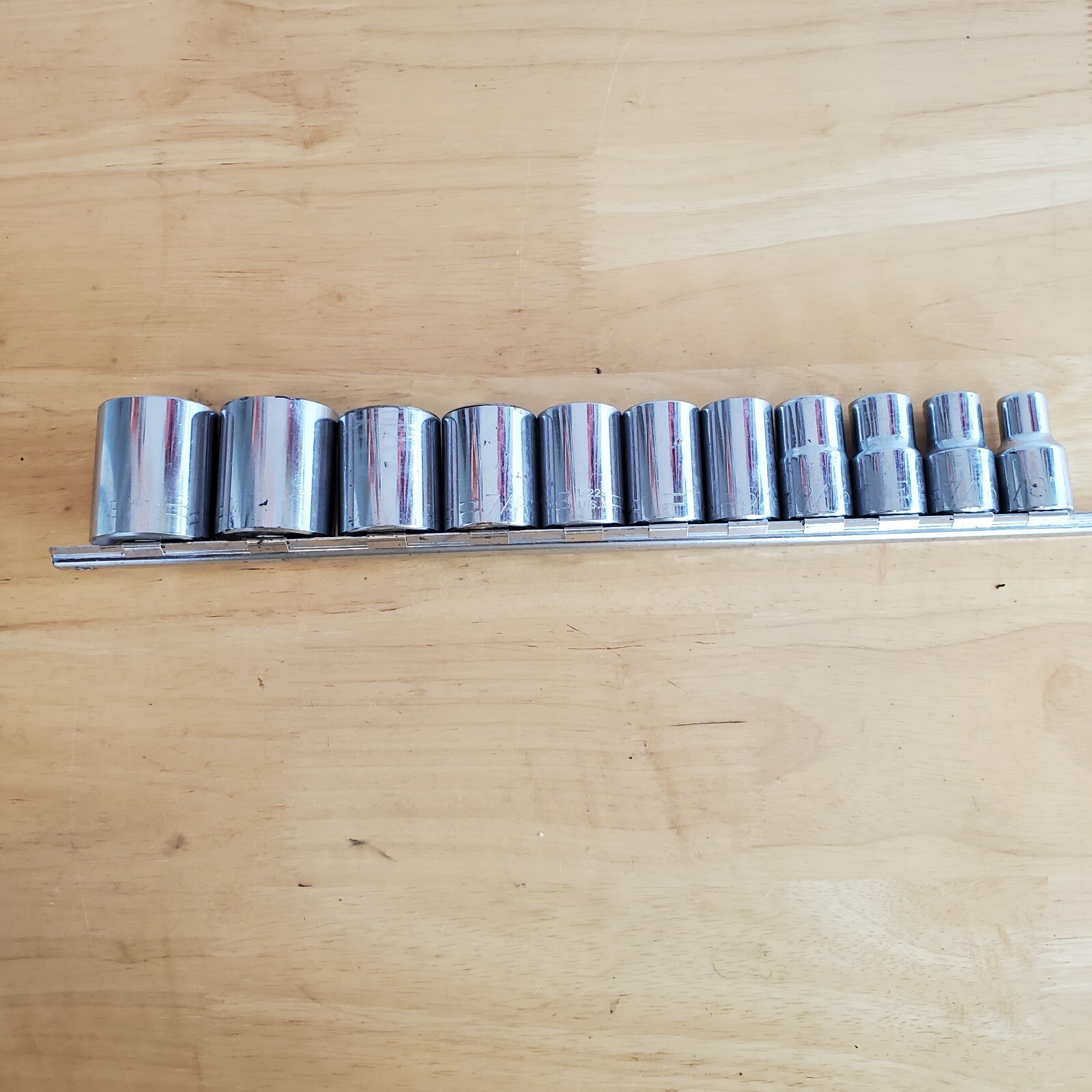 T & E Tools 11 Pc SAE Socket Set 1/2″dr 6pt Read Full Description USA