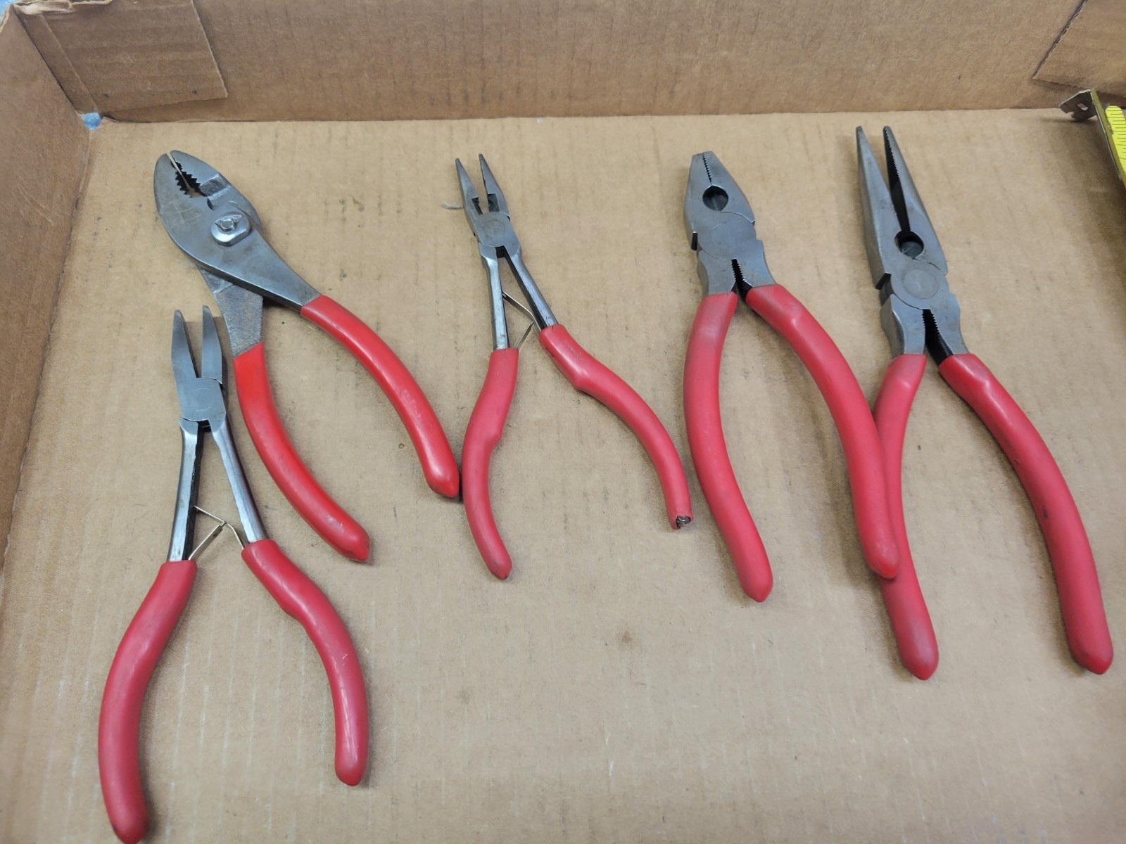 Mac Tools USA 5-Piece 3/8″ Pliers Set