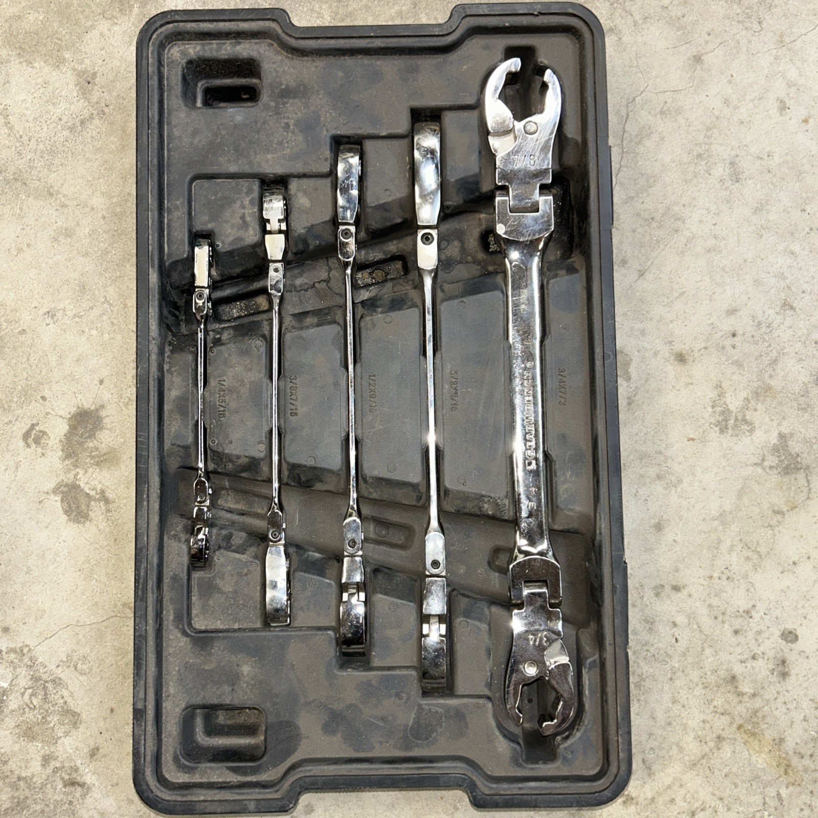 GEARWRENCH 5 Pc. Ratcheting Flex Head Flare Nut Wrench Set, SAE – 89100 Silver