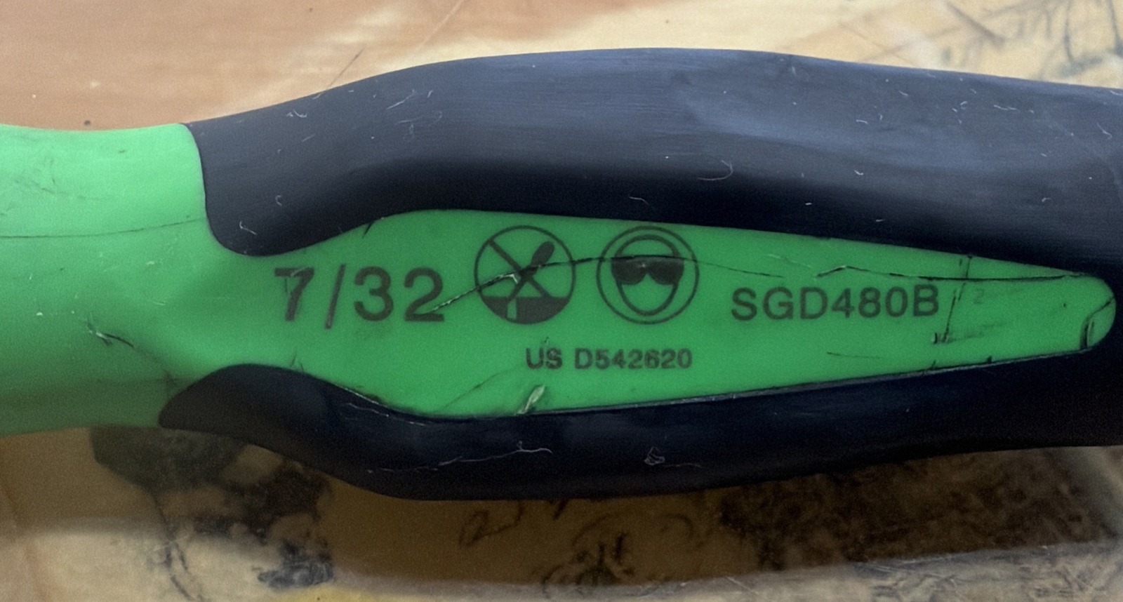 Snap-on SGD480B Flathead SCREWDRIVER 7/32 Slotted Regular Black Handle 12.5″