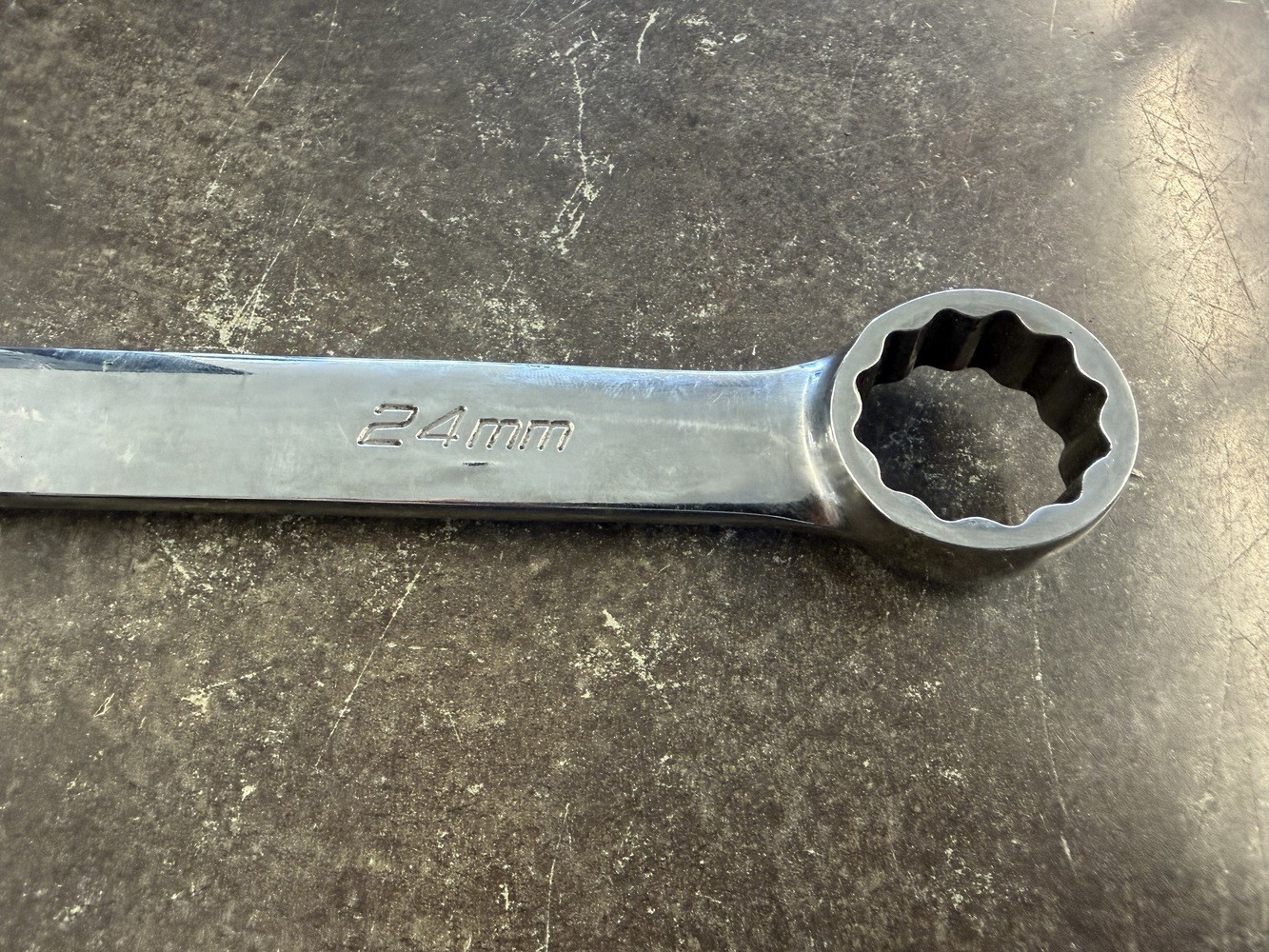 Snap-On 24mm 12-Point Metric Combination Wrench USA OEXM240B (1115675)