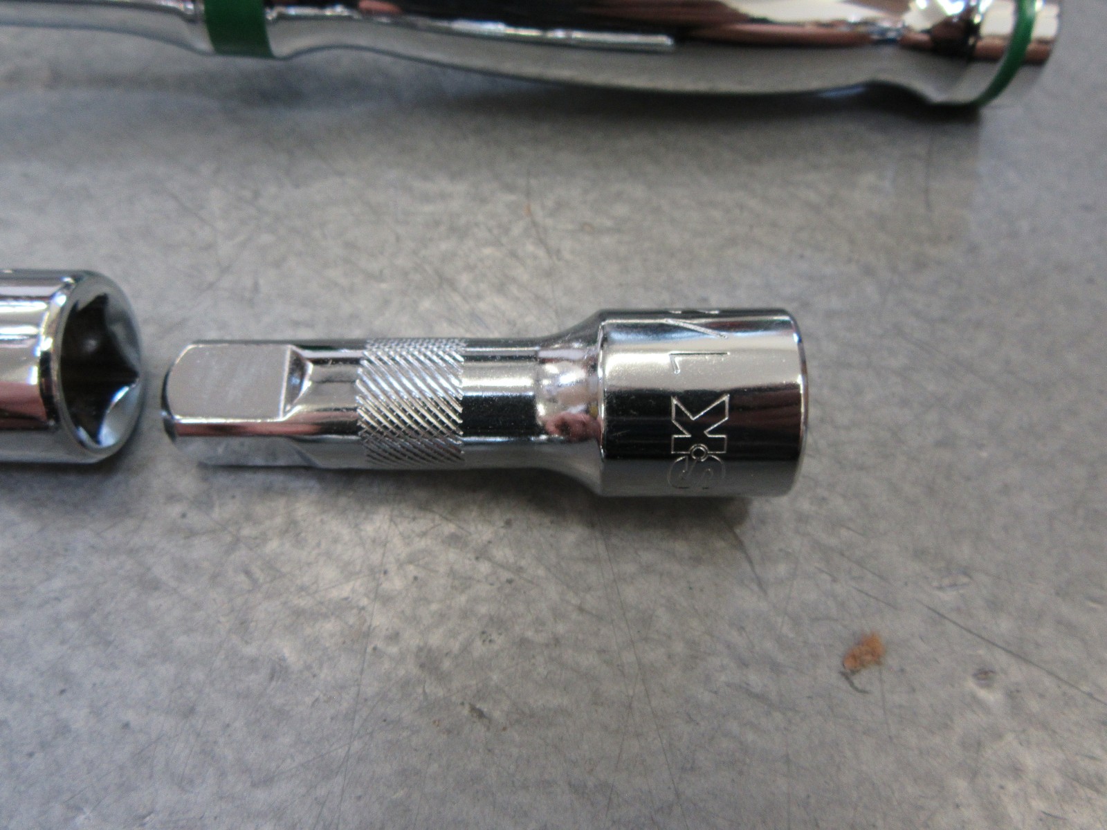SK Professional Tools 216P 1/2″ Drive Ratchet w/ 3″ + 5″ Extensions & Swivel