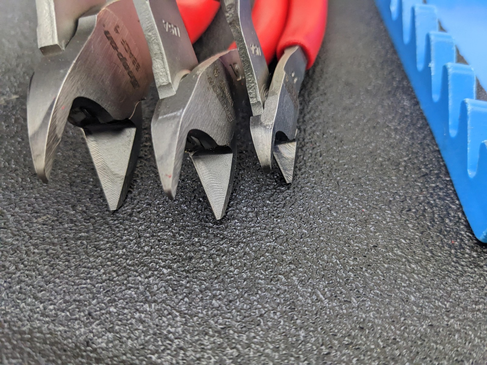 #bp051 Snap-on USA NEW RED 10-Piece Diagonal Cutter Pliers Foam Set PLDC1000FR