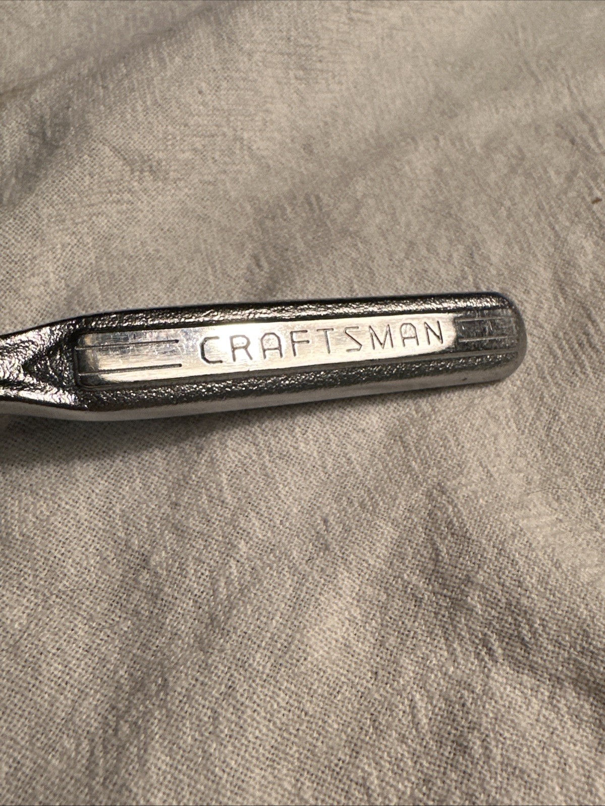 Craftsman -V- 43185 Ratchet 1/4″ Drive USA Quick Release Oil Port