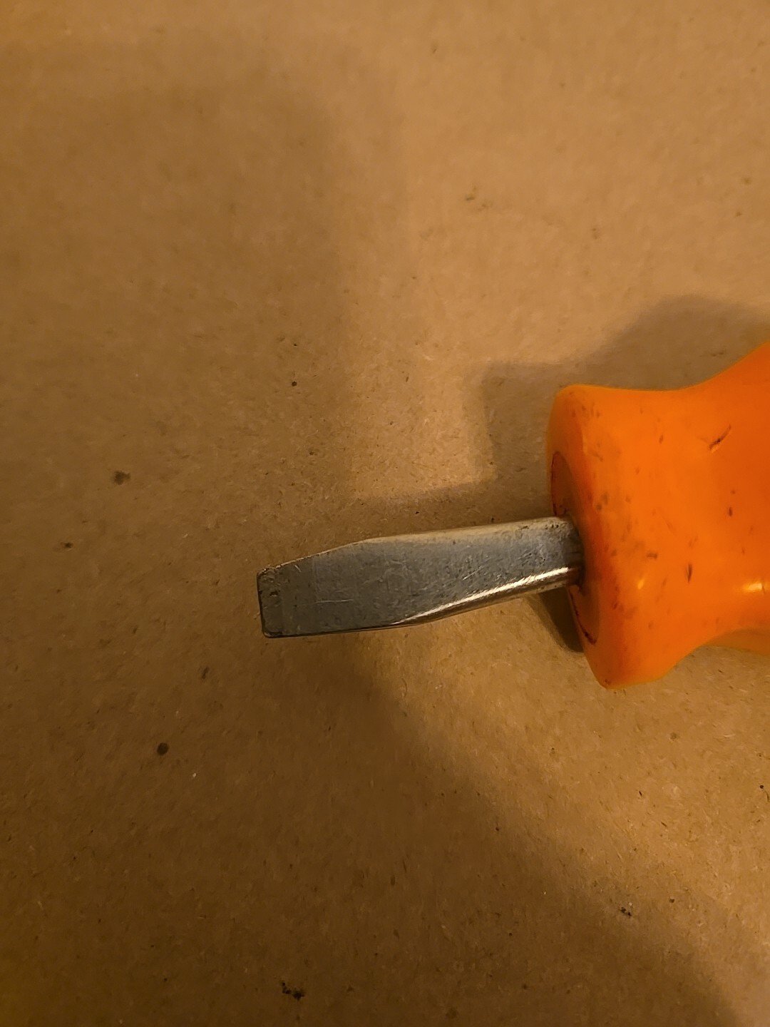 Snap On 1/4″ Flat Tip Midget Screwdriver Orange Hard Handle SDD1