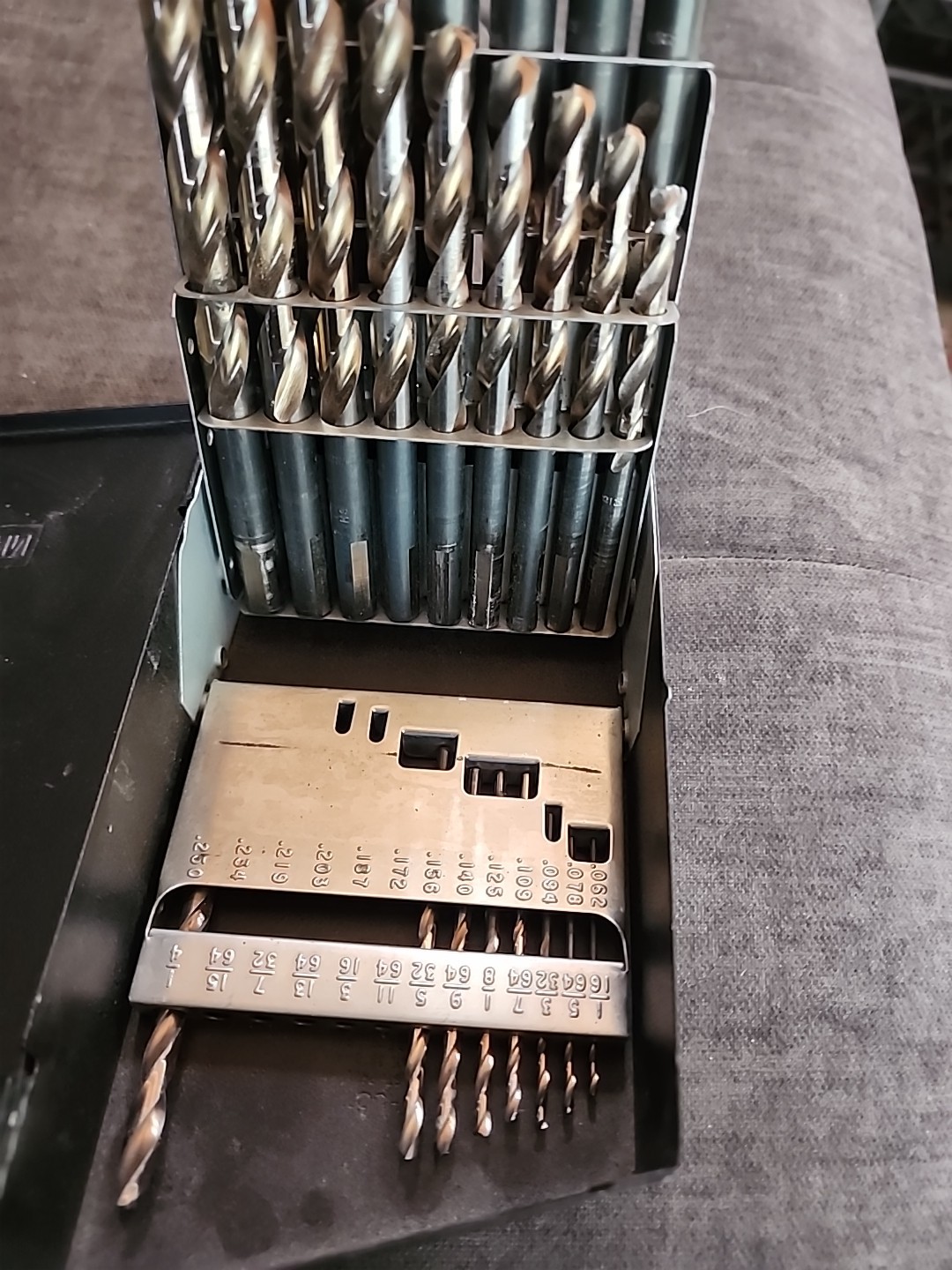Irwin Hanson 373148 , 29 Piece Turbomax Drill Bit Set Reduced Shank 1/16 to 1/2″