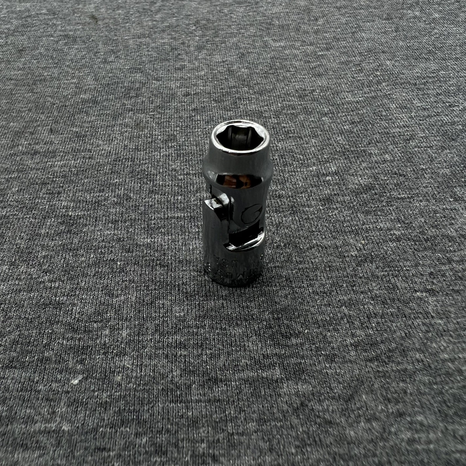 Snap On Tools 1/4″ Universal Swivel Socket 1/4” Drive 6 Point TMUS81 USA