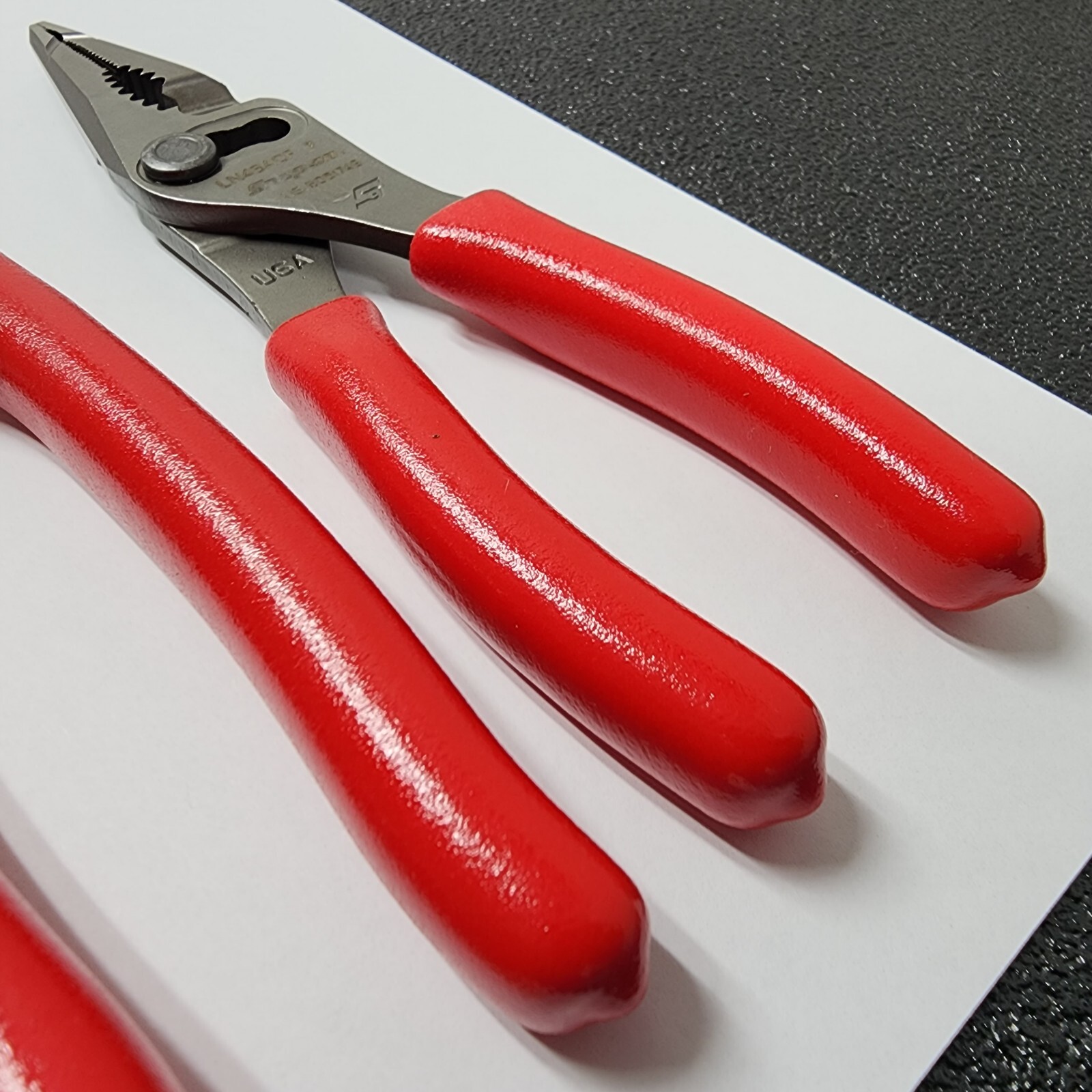 Snap-on Tools USA NEW 2pc RED 7″ & 9″ Soft Grip Long Nose Slip Joint Pliers Set