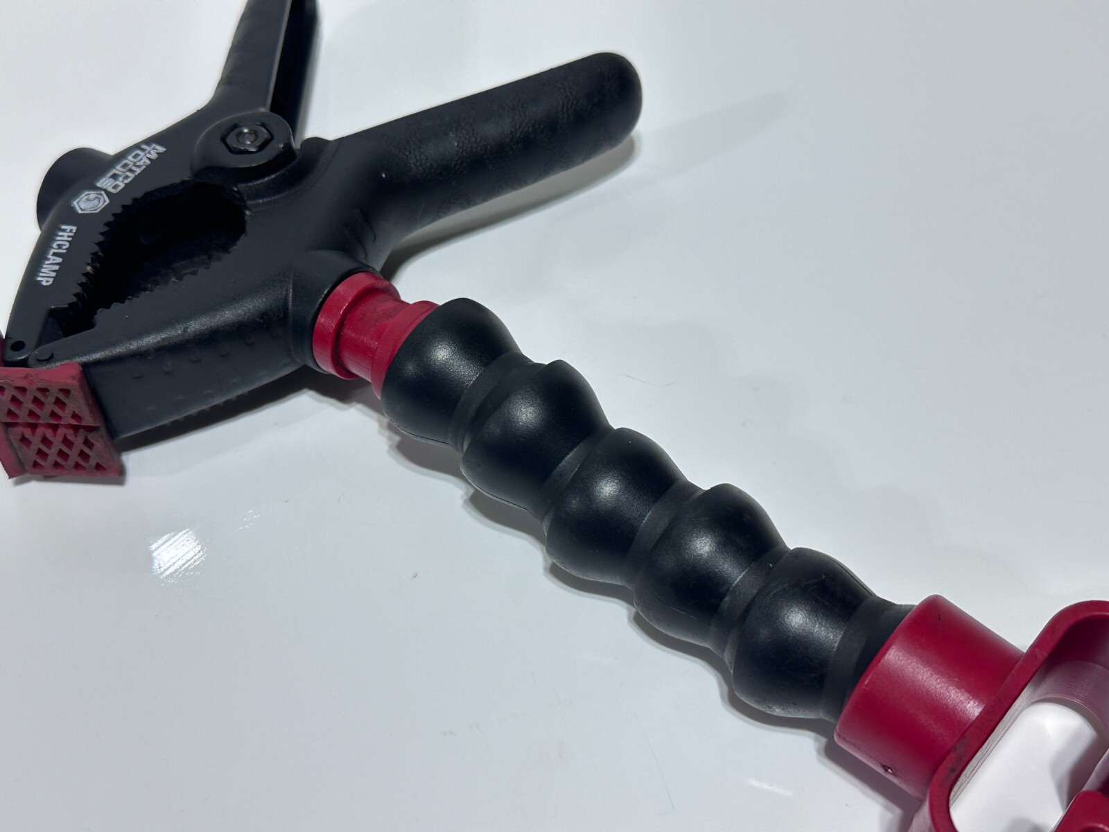 Matco Tools FHCLAMP Flexible Adjustable Clamp w/ Red Rubber Pads, Clip-On