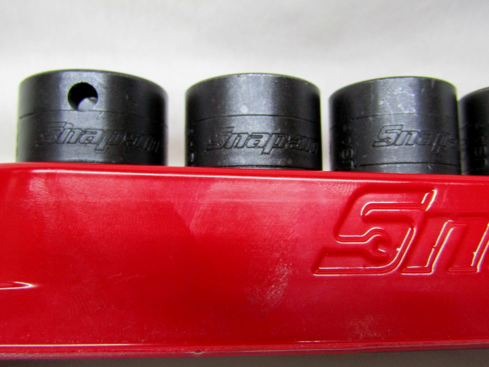 Snap-On IMFS, 5/16-7/8, 10 Piece, 3/8″ Drive, SAE Socket Set w/ Magnet Tray