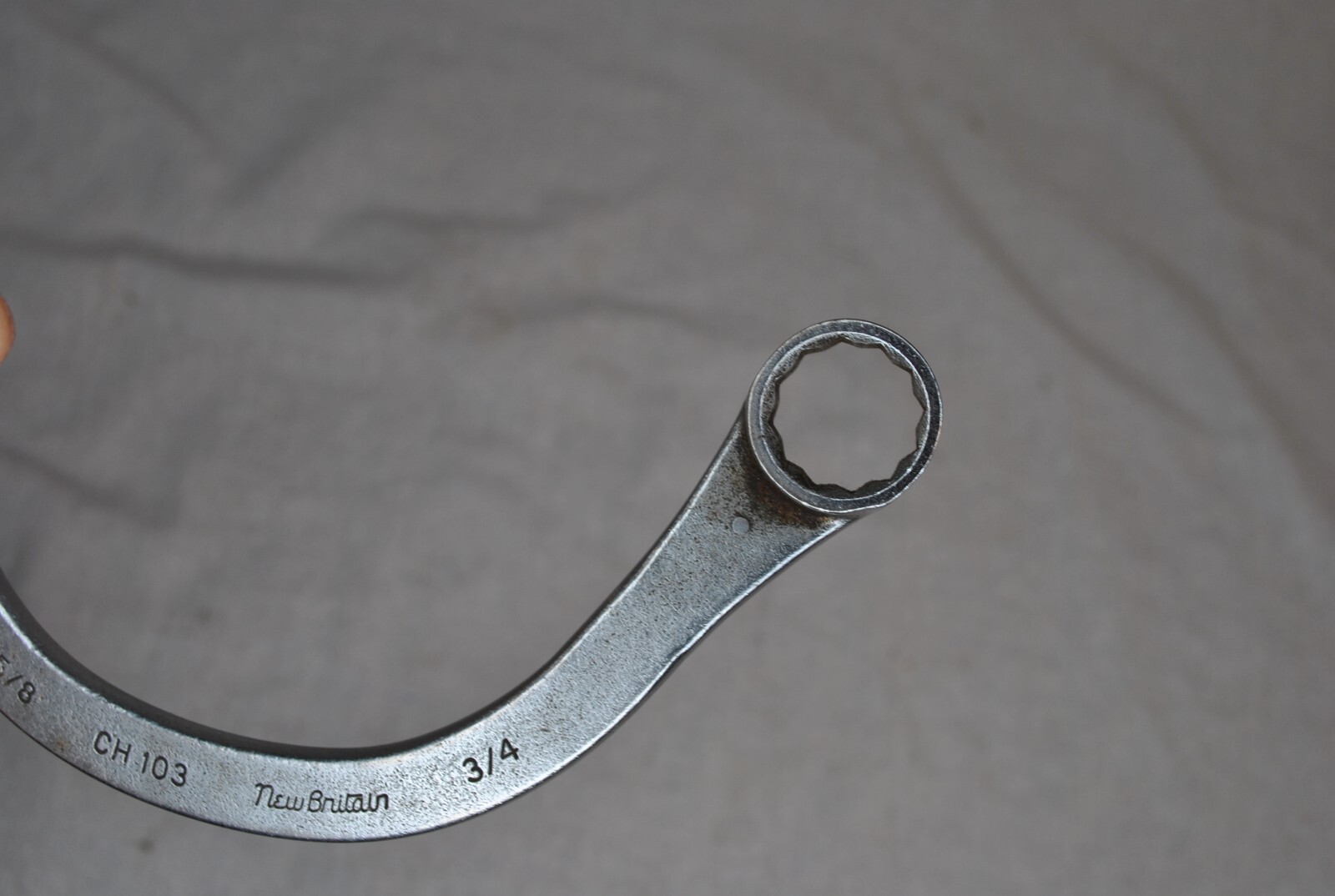 New Britain USA CH-103 Half Moon Manifold / Obstruction 5/8 x 3/4 Wrench