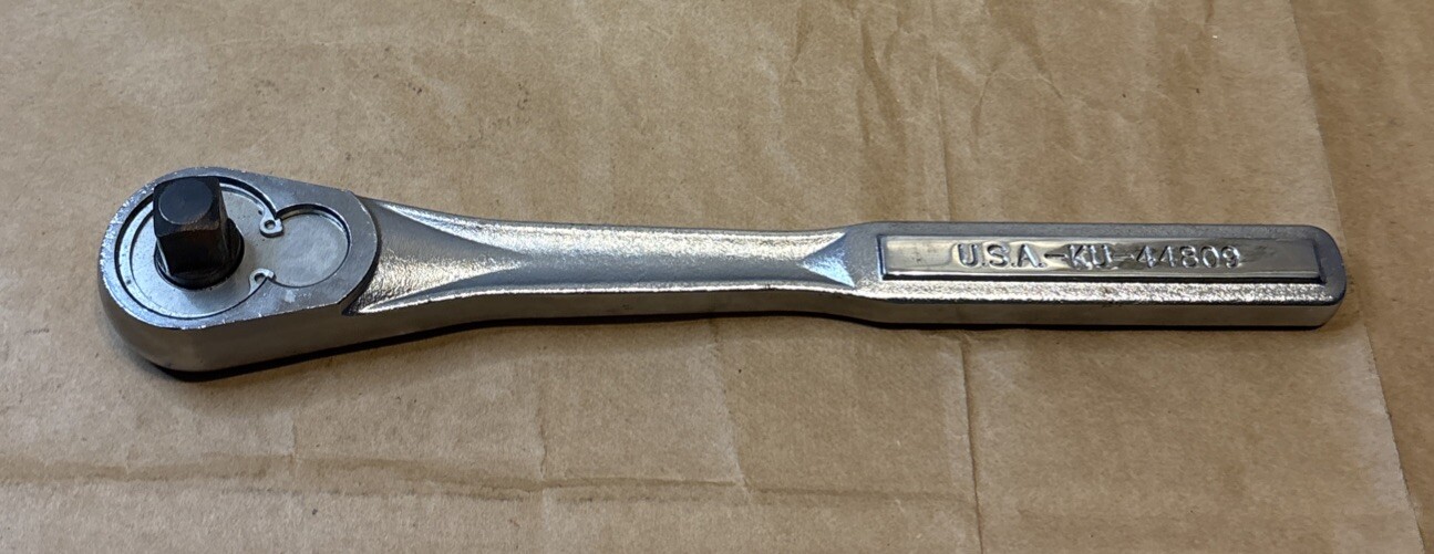 Craftsman K4-44809 1/2” Drive Ratchet 10” w/ 16 Sockets + 6” Ext. V Series USA