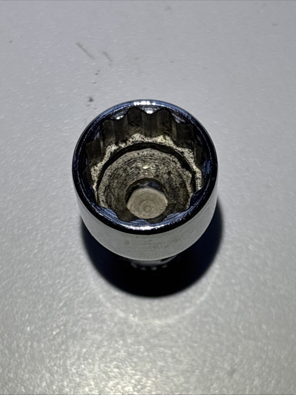 Snap-on Tools TMU181 9/16″ 12pt Point 1/4″ Dr Universal Swivel Socket 🇺🇸
