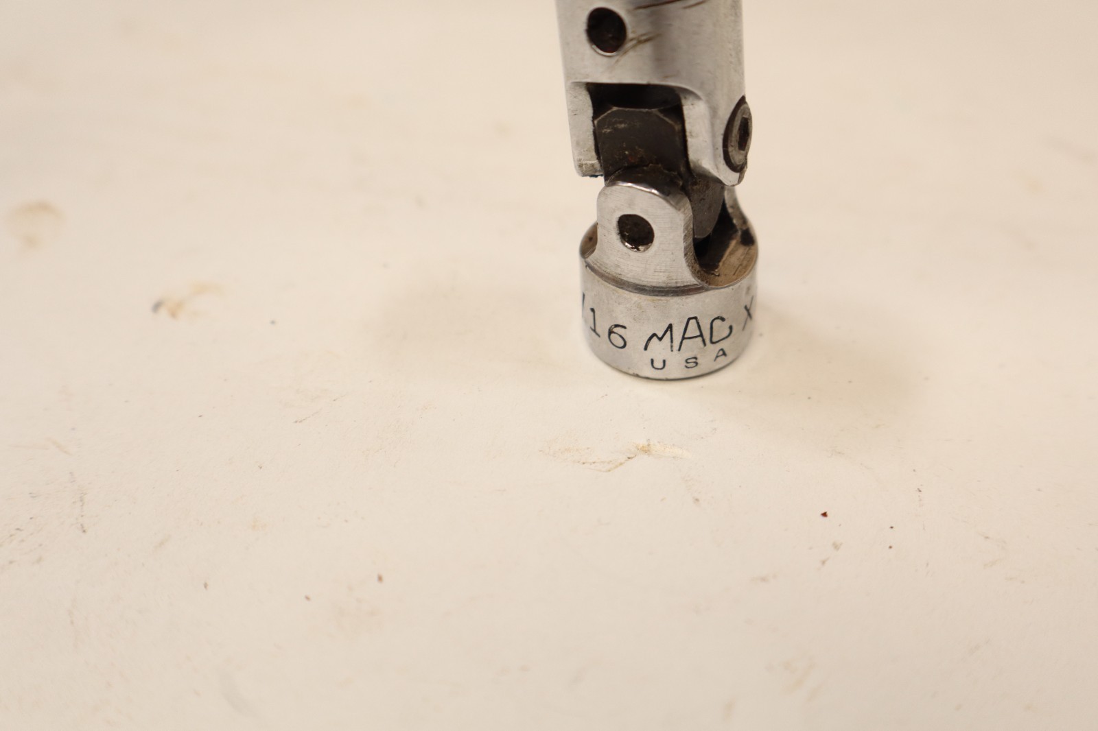 MAC Tools XU186 Swivel Socket 6 Point – 3/8″ Drive 9/16″ Shallow