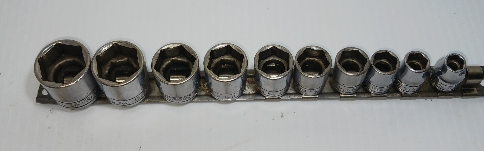 Snap-On Tools 10-Piece 3/8 Drive SAE Shallow Socket Set 5/16 – 7/8″