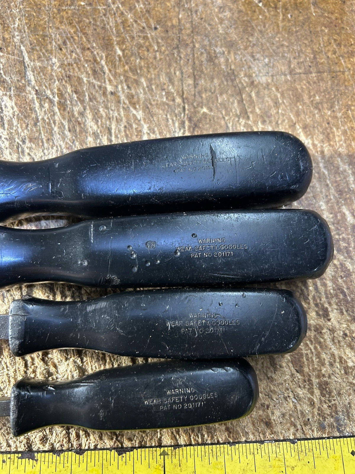Snap On 4pc Black Hard Handle Prybar Set SPB24 SPB18 SPB12 SPB8