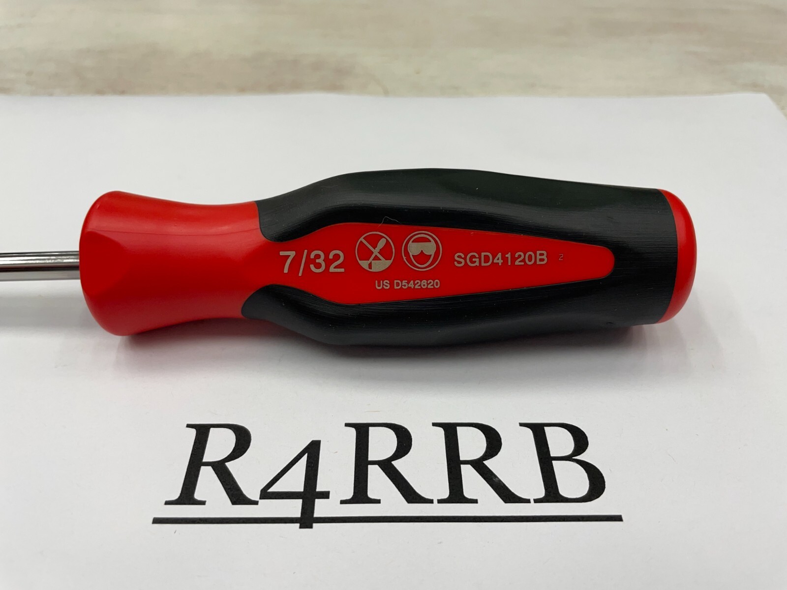 Snap-on Tools USA NEW RED Soft Grip 7/32″ Flat Cabinet Tip Screwdriver SGD4120BR