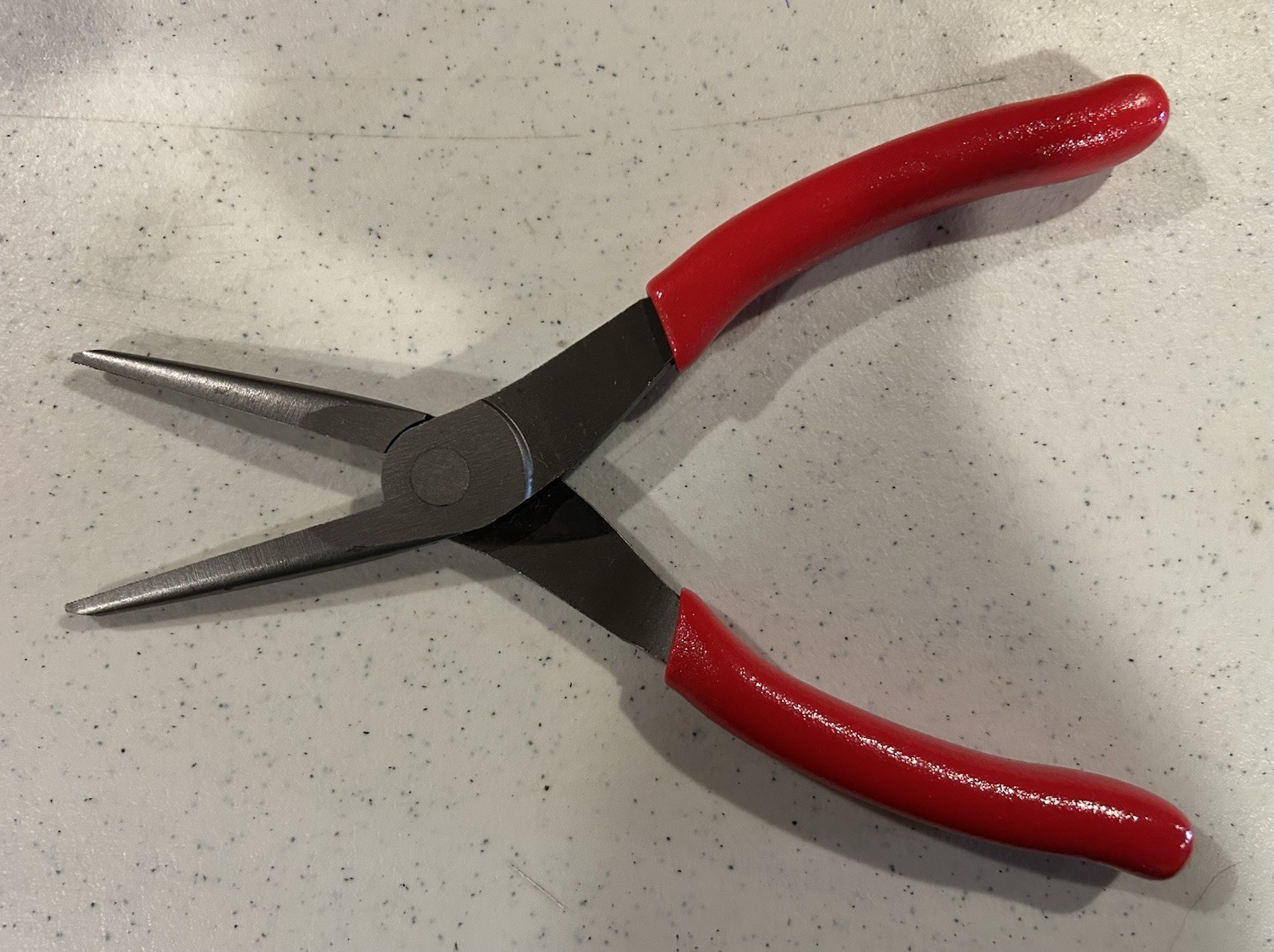 NOS. Snap On 8″ Needle Nose Pliers Red Soft Grip Handle 96CF USA