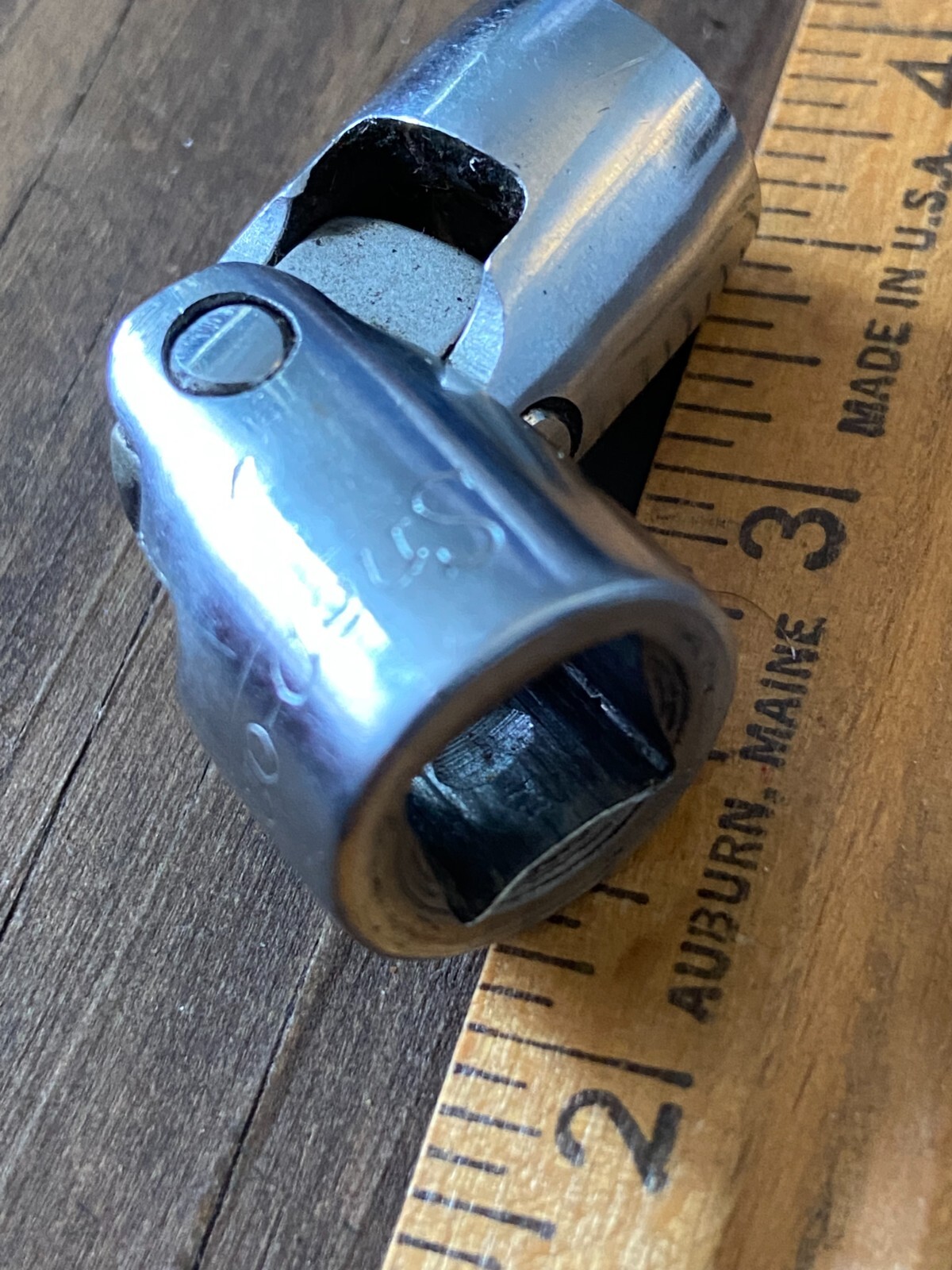 Snap-On 3/8 Drive FVU 14-12 point 7/16 Swivel Socket