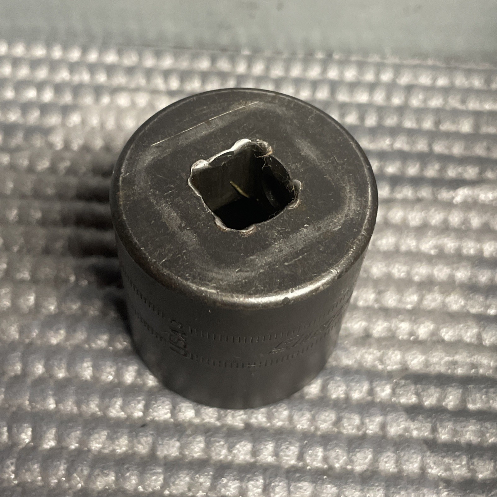 Snap-On 3/8″ Drive 6-Point Metric 24 mm shallow Impact Socket IMFM24