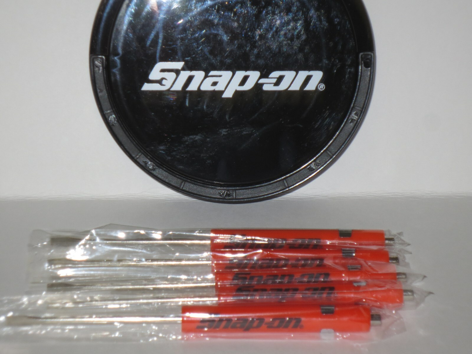 (5)FIVE Snap on ORANGE Pocket Screwdrivers, Flat Tip Screwdriver, Magnetic .NEW.