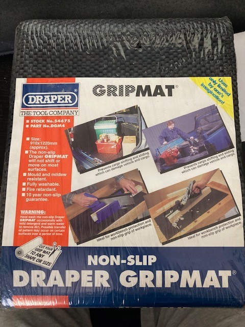 Non slip grip mat from DRAPER 910MM X 1220MM