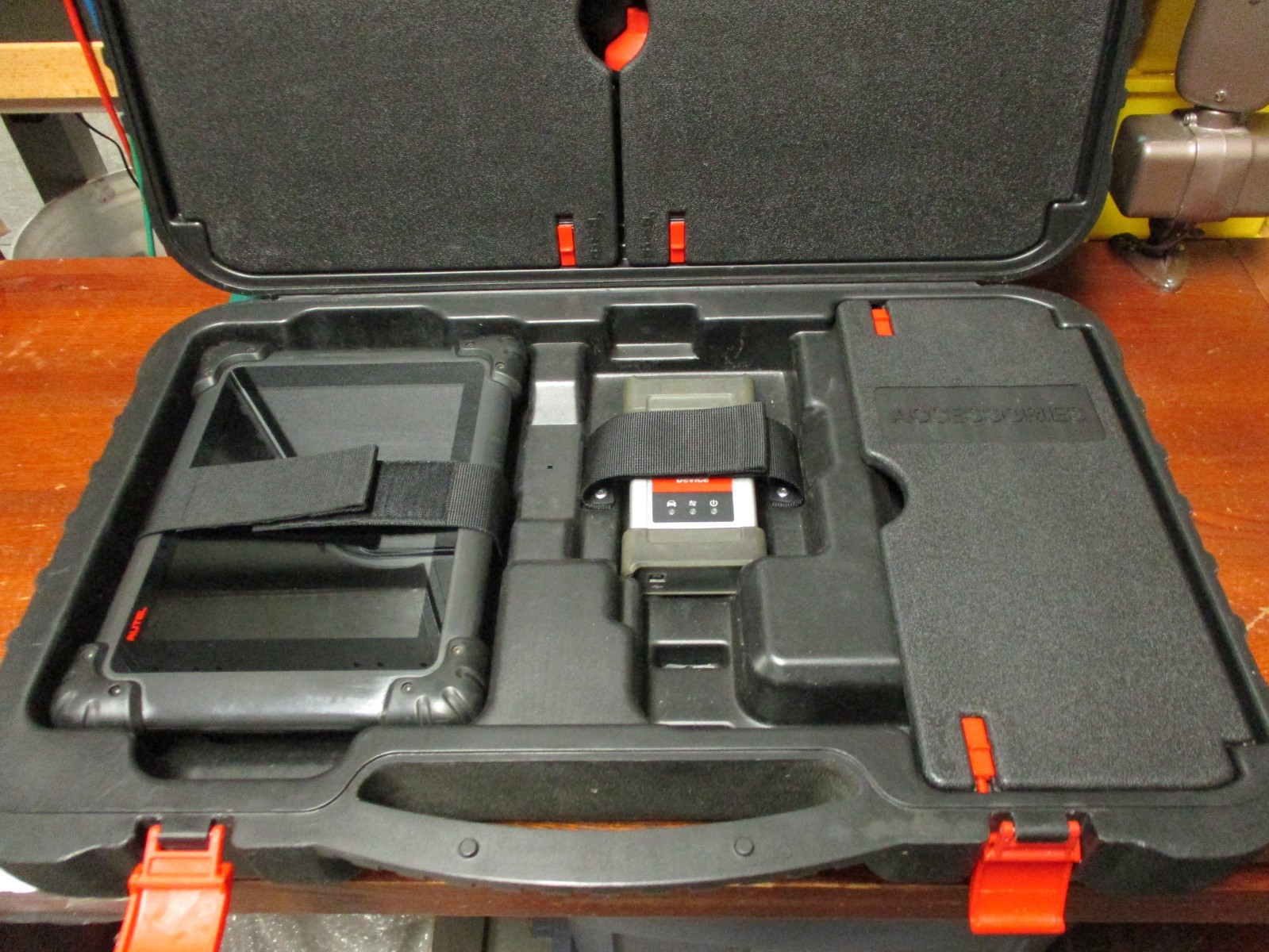 AUTOMOTIVE TOOLS * AUTEL * MAXISYS PRO * MY908 * SEE PHOTOS FOR WHAT’S INCLUDED