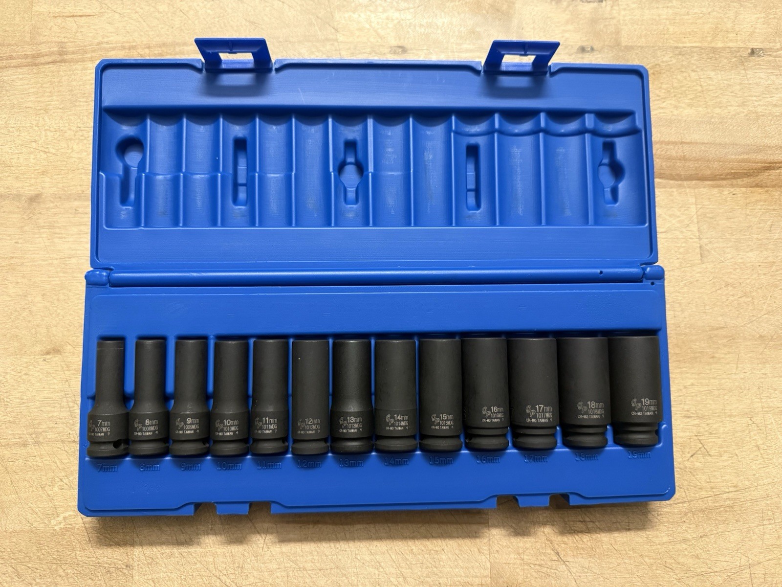 NEW Grey Pneumatic 1213MDG 3/8 Drive Metric Deep Magnetic Socket Set 13pc