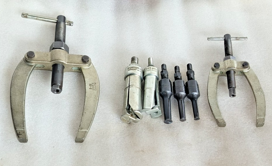 KUKKO 22-1,22-2 BALL BEARING PULLER AND 21-1,21-2,21-3,21-5 & 21-6 EXTRACTOR SET