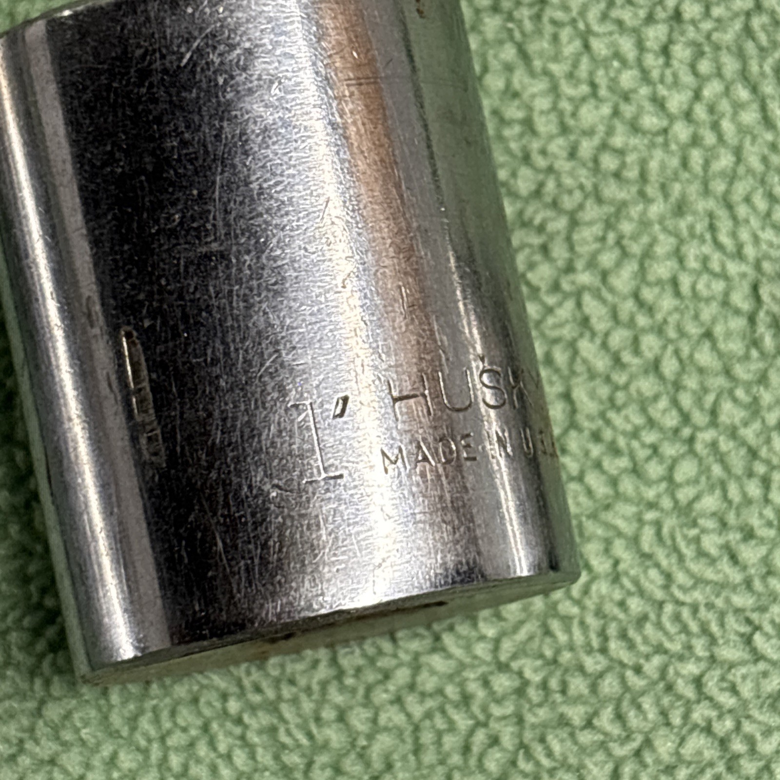 Vintage Husky CS-43 1/2″ Drive 10″ ~ Knurled Handle Ratchet. Plus Sockets Extras