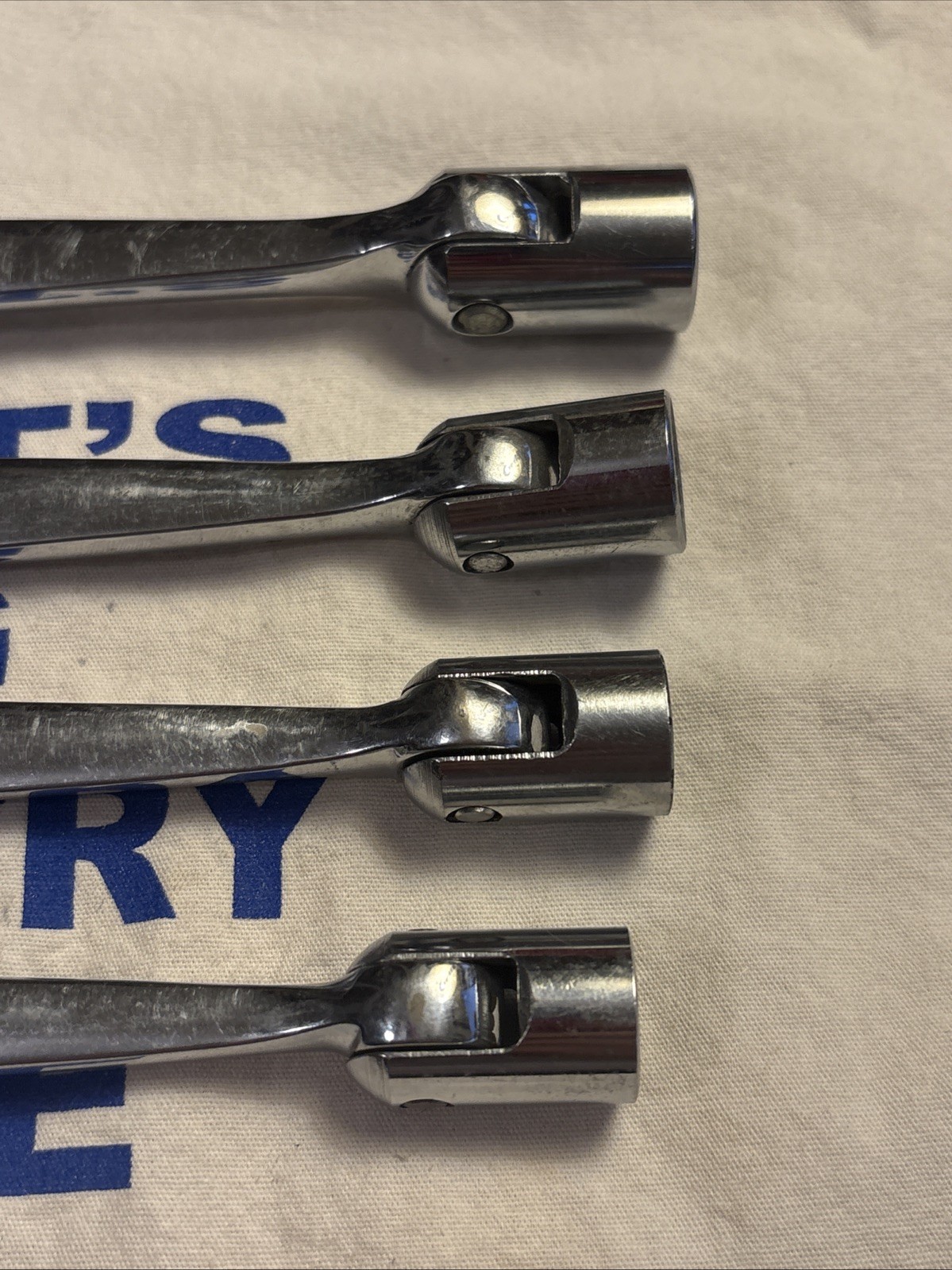 Snap-on 12 13 14 15MM Metric 12pt Swivel Flex Head/Open End Combo Wrench Set