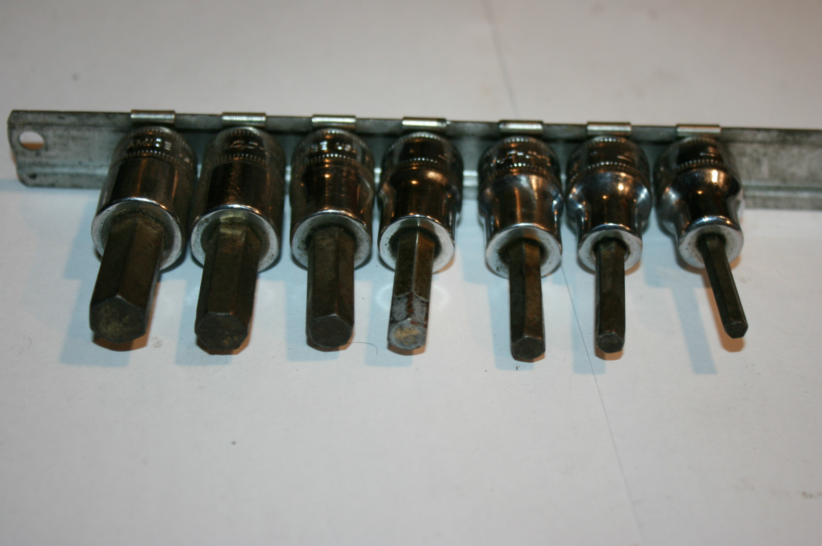 SNAP-ON TOOLS 3/8″ DRIVE METRIC STANDARD HEX SOCKET DRIVER SET 7pc 4-10MM